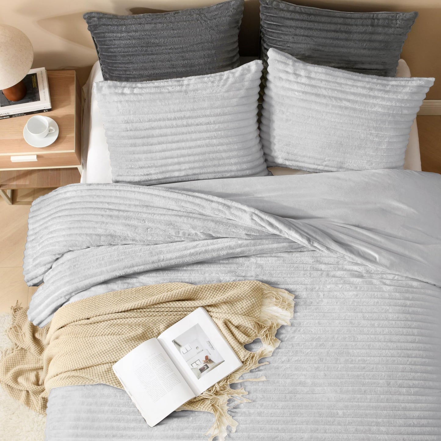 Andency Fleece Full Comforter Set, 3 Pieces Light Grey Comforter Set for Full Size Bed, Soft Warm Fluffy Fuzzy Bedding Set for Winter (1 Comforter & 2 Pillowcases)