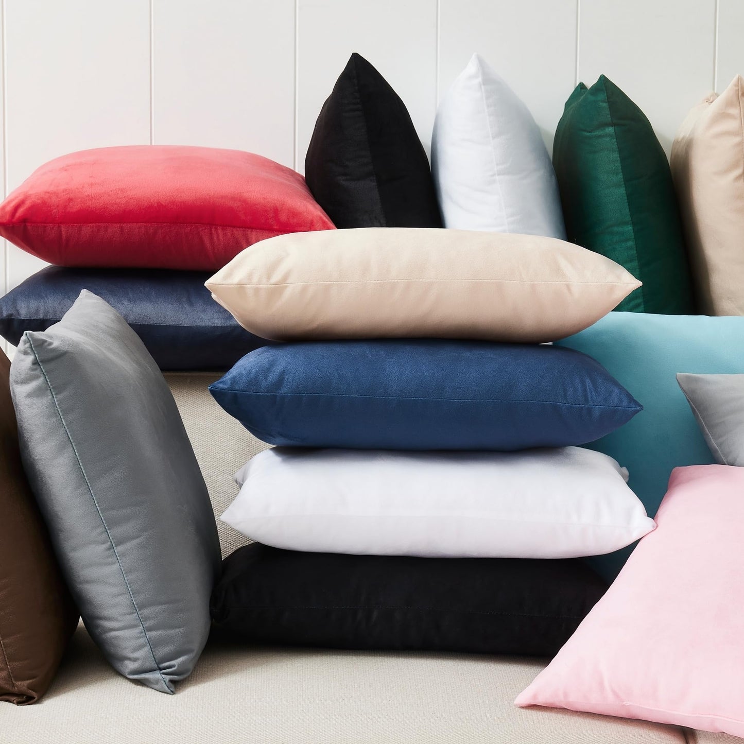 Throw Pillow Inserts Pack of 4 White - 18 x 18 Inches Velvet Pillows for Sofa, Couch and Bed - Indoor Decorative Pillows