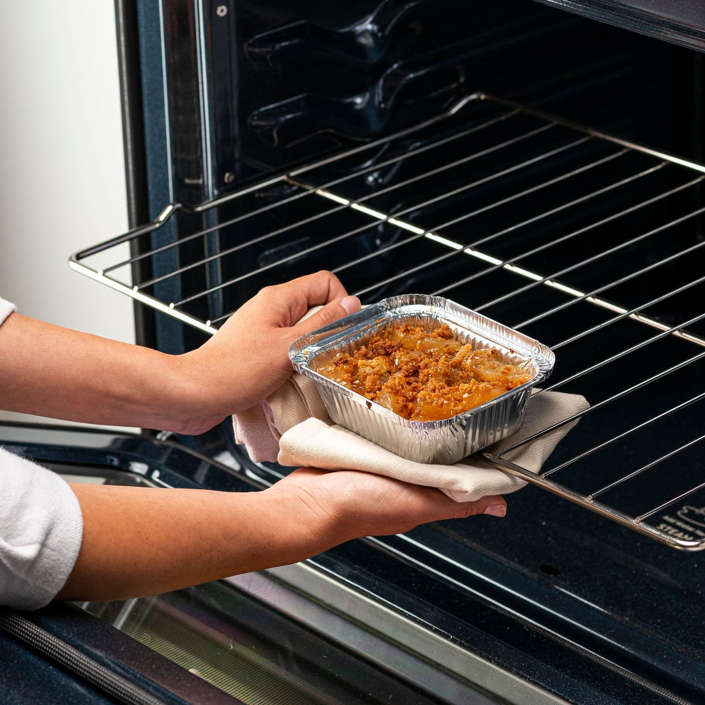 Gusto [100 Count 1 lb Capacity, Disposable Aluminum Foil Pans, 5x4 Disposable Takeout Pans with Clear Dome Lids, Great for Baking, Cooking, Storage, and Freezing - Formerly Comfy Package