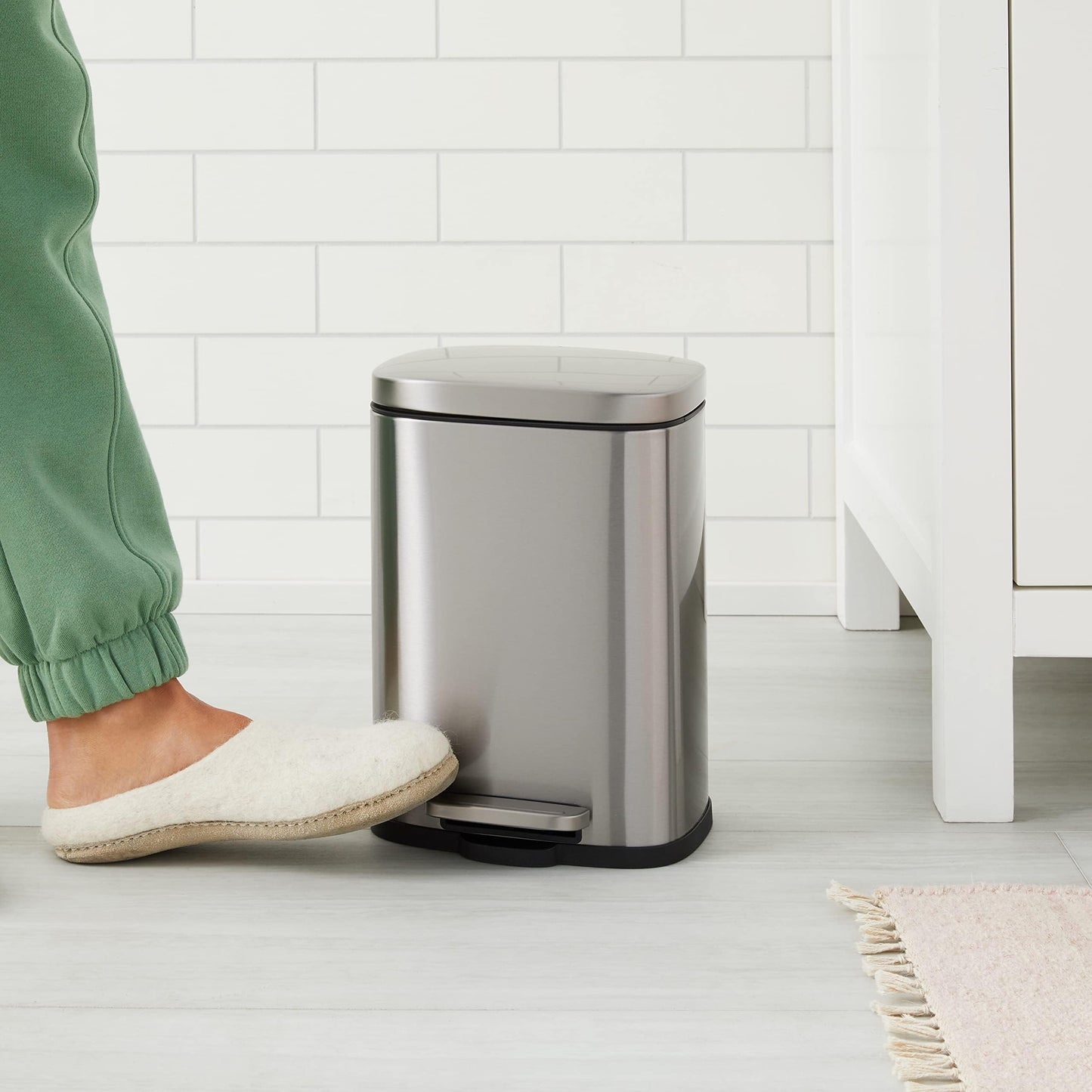 Amazon Basics Smudge Resistant Mini Rectangular Trash Can with Soft-Close Foot Pedal, Brushed Stainless Steel, for Bathroom & Small Space, 5L /1.32 Gal, Satin Nickel Finish, 18.5cm Lx21.6cm Wx30.0cm H