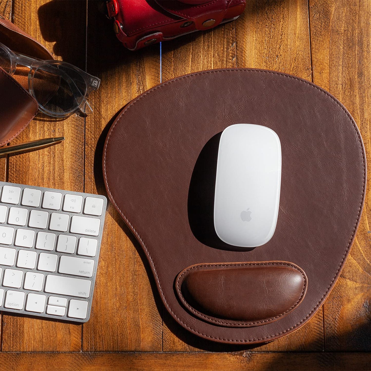 Londo Leather Oval Mousepad with Wrist Rest
