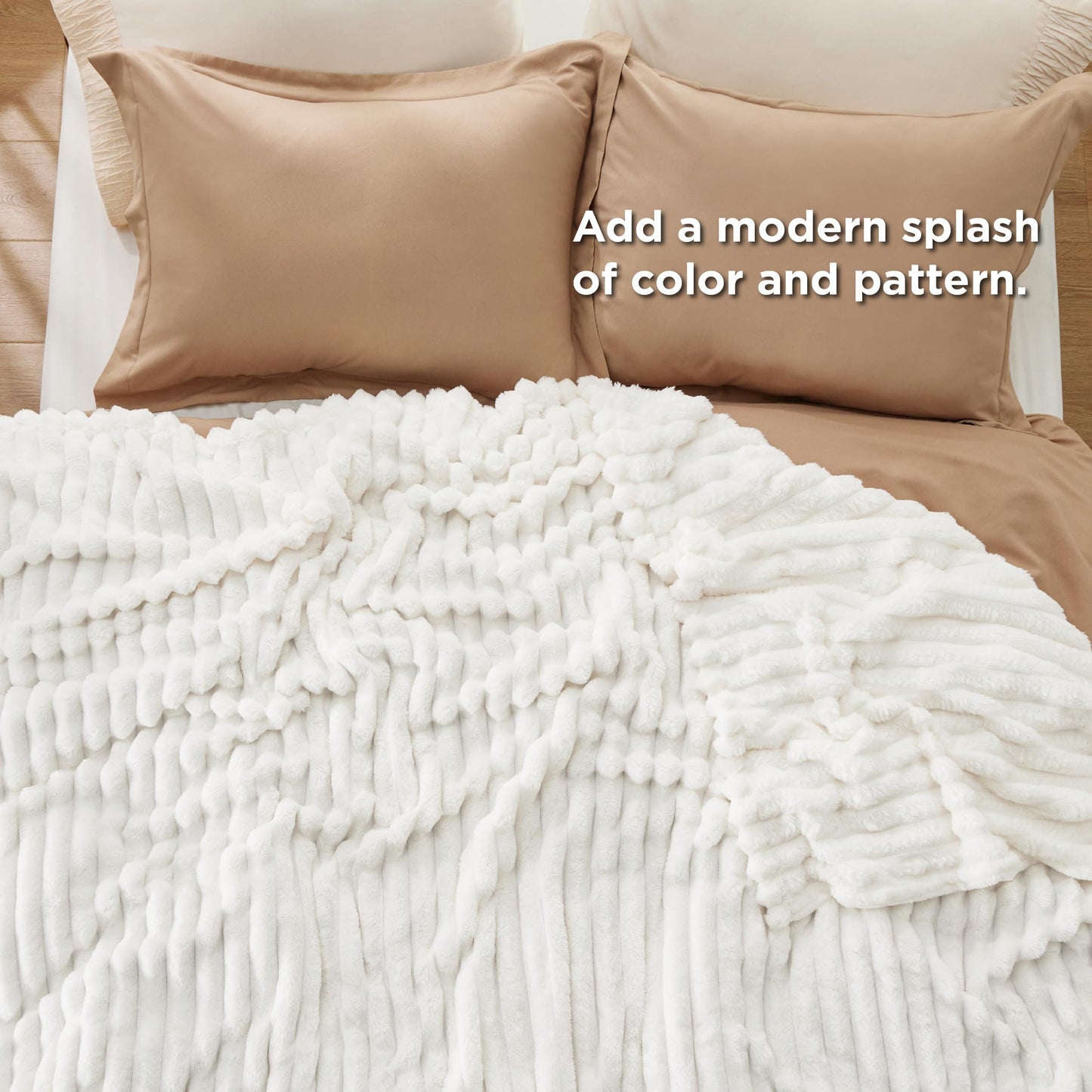 Bedsure King Blankets for Bed, Living Room Decor, Soft Blanket Fluffy Fleece Cozy Gifts for Women Men Her Him, All Seasons Quilt King Size White Home Decor, 108x90
