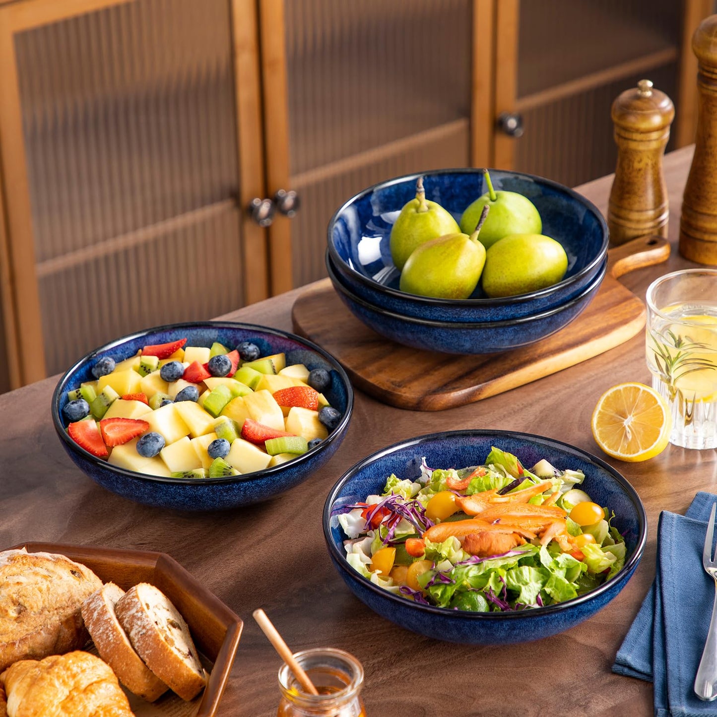 vancasso Stern Large Pasta Bowls Set of 4, 38 Oz Ceramic Salad Plate Bowls for Serving, Kitchen Stoneware Wide Bowls for Soup, Pasta, Salad, Cereals, Microwave Oven Safe, Reactive Glaze-Blue