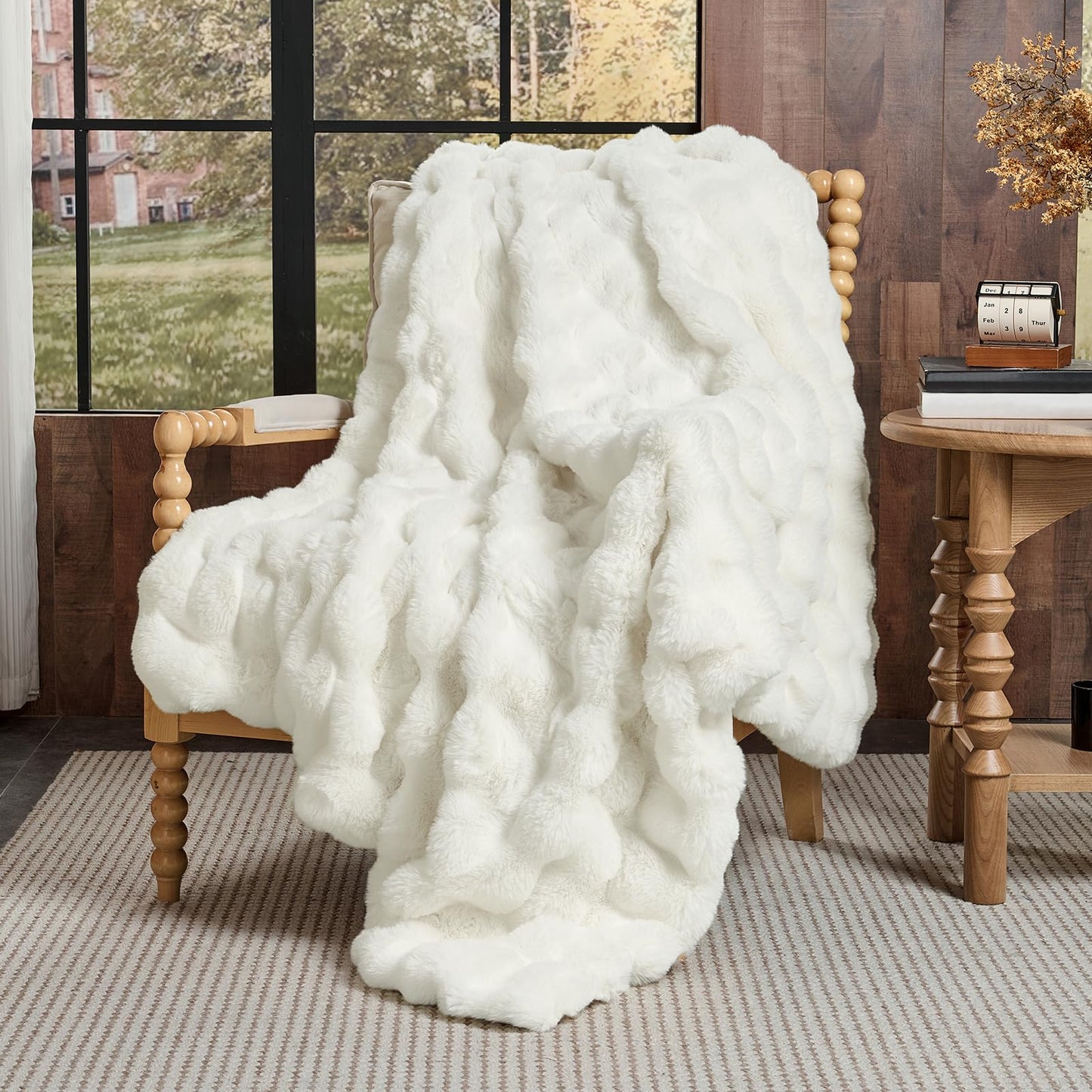 Lotus Karen Queen Size Faux Fur Blanket Cream White - Big Bubble Rabbit Fluff Blanket for Bed, Large Fluffy Fuzzy Cozy Blanket, Thick Furry Plush Shaggy Blankets, 90x90 Inches