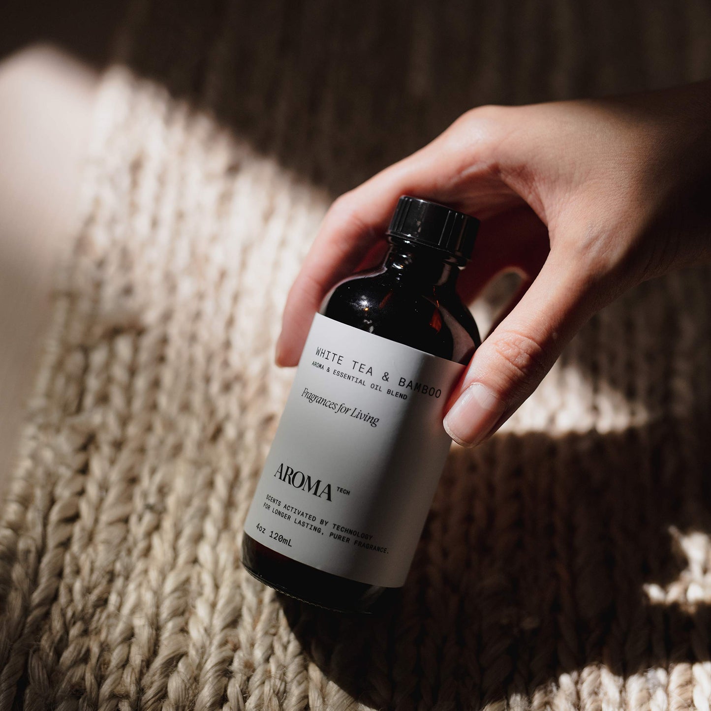 AromaTech White Tea & Bamboo Premium Aroma Oil – Delicate & Earthy Home Fragrance with Notes of White Tea, Bamboo & Jasmine for Scent Diffusers, Cold-Air and UltraSonic Scent Machines – 120 mL