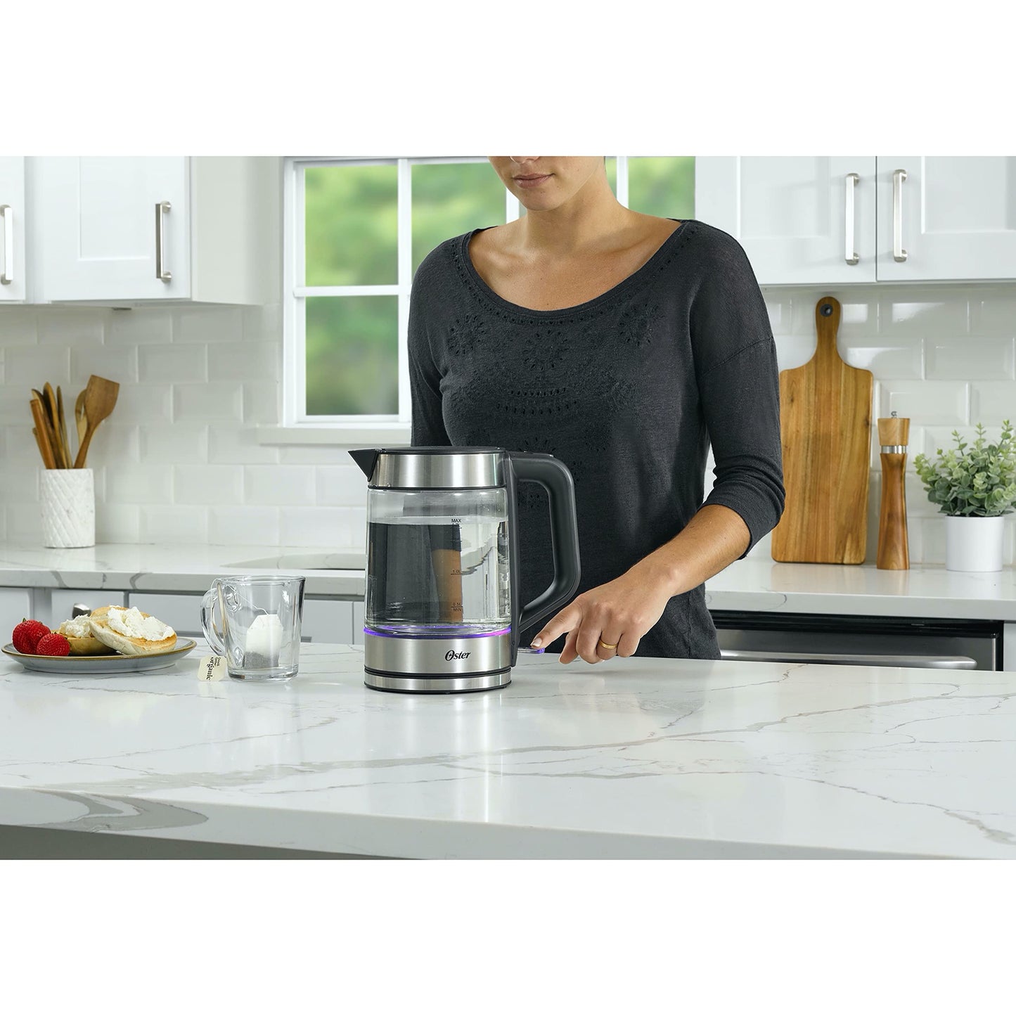 Oster Illuminating Electric Glass Kettle with LED Indicator and Auto Shut Off, Clear & Stainless Steel, 1.7 L