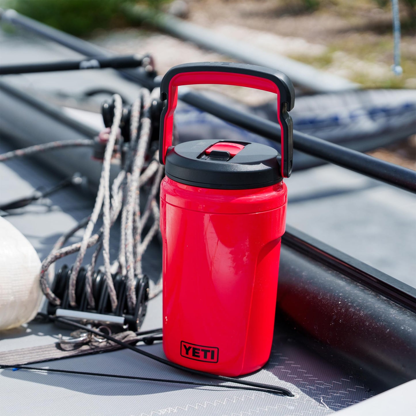 YETI Silo 40 oz Insulated Magslider Straw Cap Water Jug – Leakproof, Lightweight Sports Bottle with Fence Hook Handle – Keeps Drinks Ice-Cold – Ideal for Gym, Sports & Tournaments, Navy