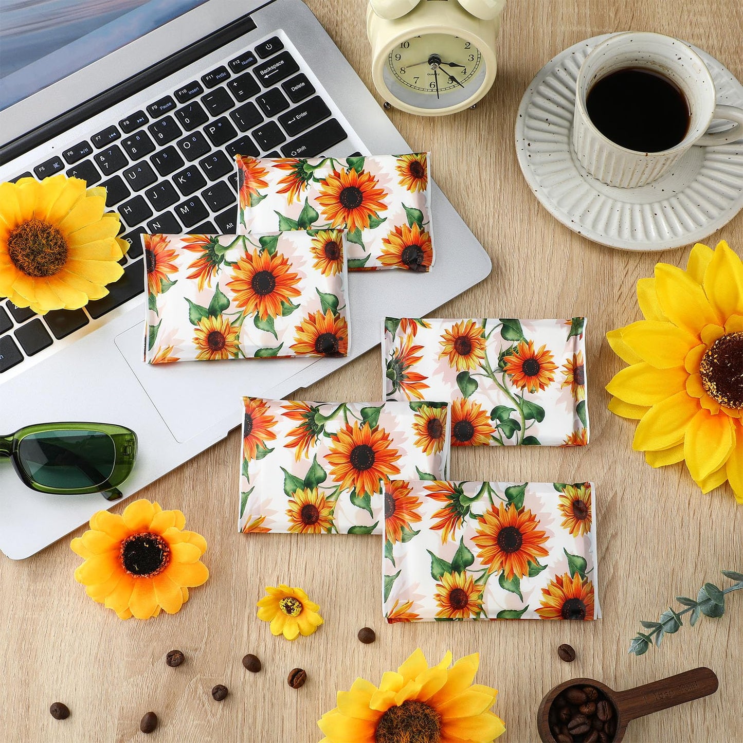 Geyee 50 Packs Tissue Travel Size Facial Paper Napkins Travel Packs Disposable Pocket Tissues for Wedding Guest Traveling School Purse Home Supplies, 500 Sheets 3 Ply(Sunflower)