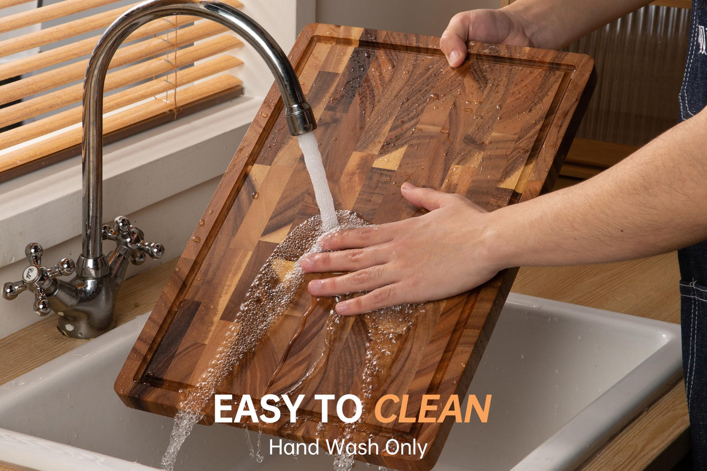 FYCTIO Walnut Wood Cutting Board End Grain Wooden Cutting Boards for Kitchen Chopping Block with Deep Juice Groove, Inners Handles, Gift Box, 16.5“x11.6”x0.8“