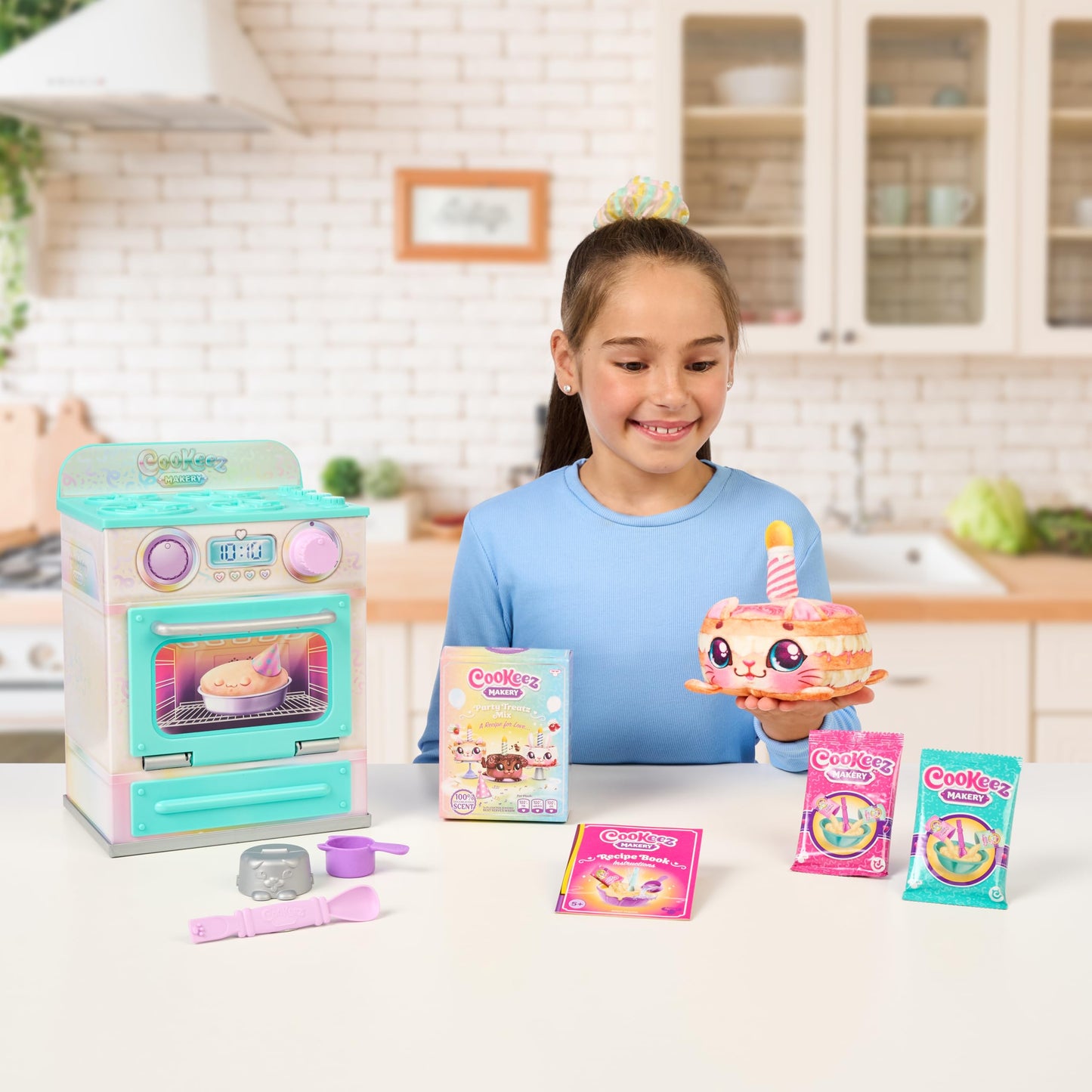 Cookeez Makery Oven for Party Treats, Mix Your Cuddly Friend! Warm up The Dough Mix and Create a Warm, Fragrant Interactive Birthday Cake, What Treat Will it be?