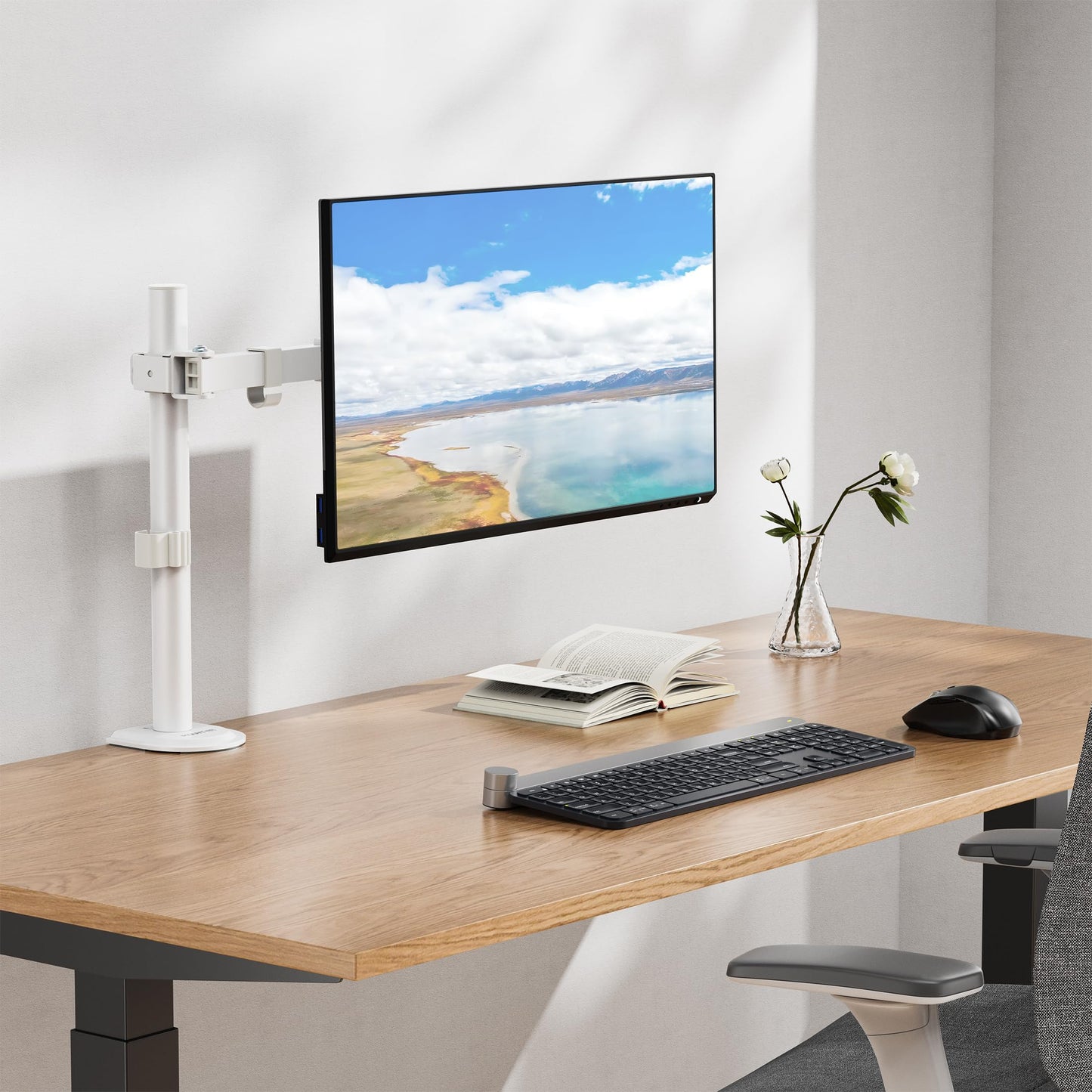 Mount-It! Single Monitor Arm 17" to 32", Full Motion Adjustment with Tilt, Rotation, Swivel, Height Adjustment Along Pole, Clamp or Grommet Mounting, Monitor Desk Mount VESA 75x75 and 100x100, White