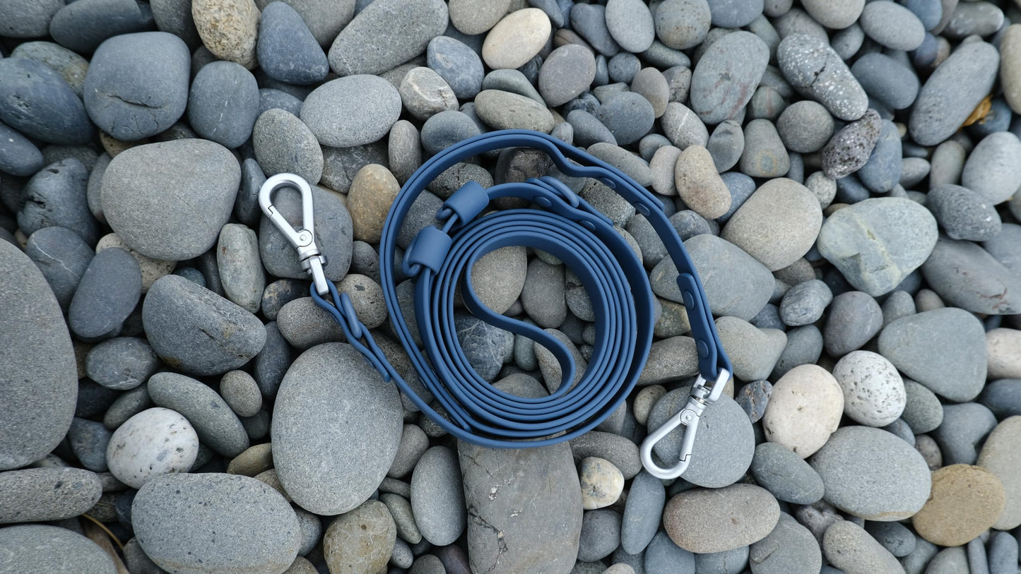 Good Dog Lab 7.7 ft. Multifunctional Leash | 2 Handle with Traffic Handle | Waterproof | Hands-Free | Crossbody | for Medium & Large Dogs | Navy