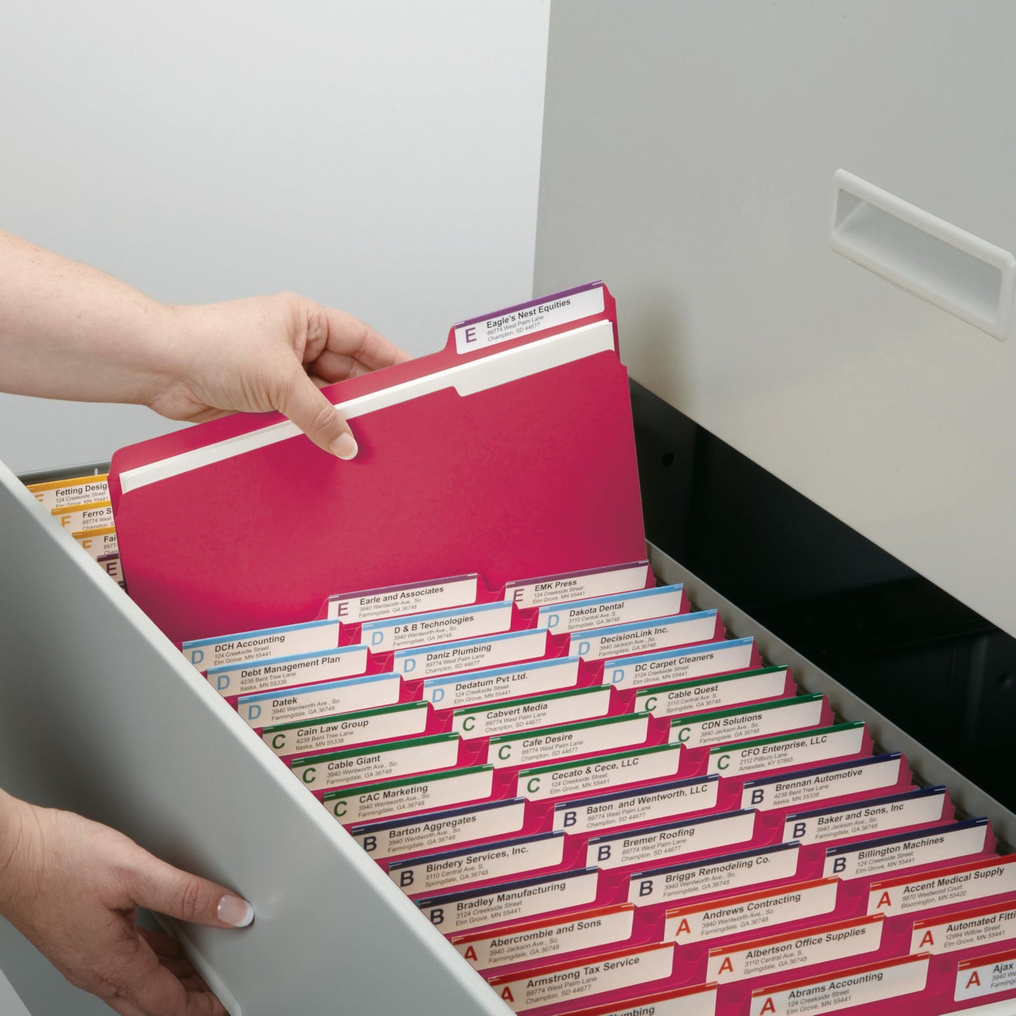 Smead Standard File Folders, 100 Count, Red, 1/3-Cut Tabs, Letter Size (12743)