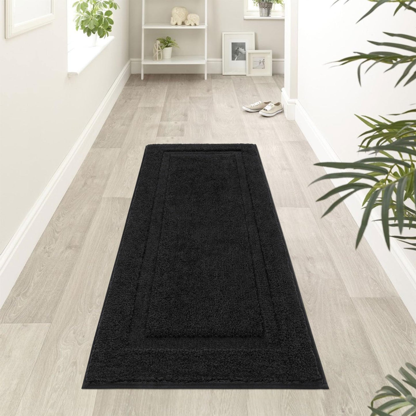 SHACOS Super Soft Bathroom Rugs 24"x60" Long Bath Mats Runner Non Slip Washable Absorbent Bath Rugs Carpets for Bathroom Floor Tub Shower Vanity Sink Home Decor Accessories, Black 2'x5'