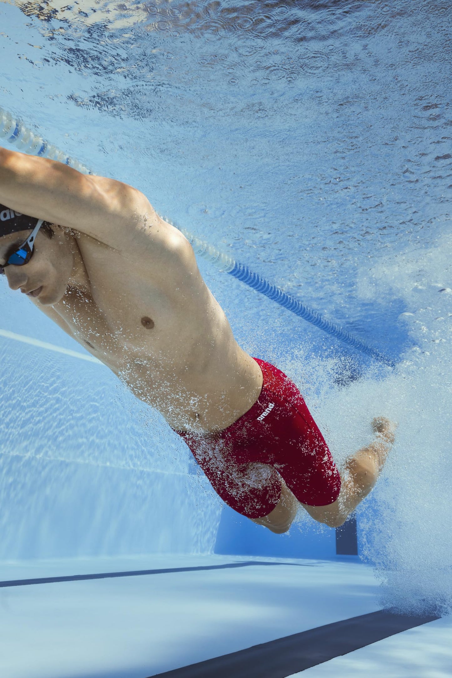 ARENA Men's Team Colors Solid Swim Jammer MaxLife Athletic Swimwear Pool Training Swimsuit Competitive Swimming Bathing Suit Black/White