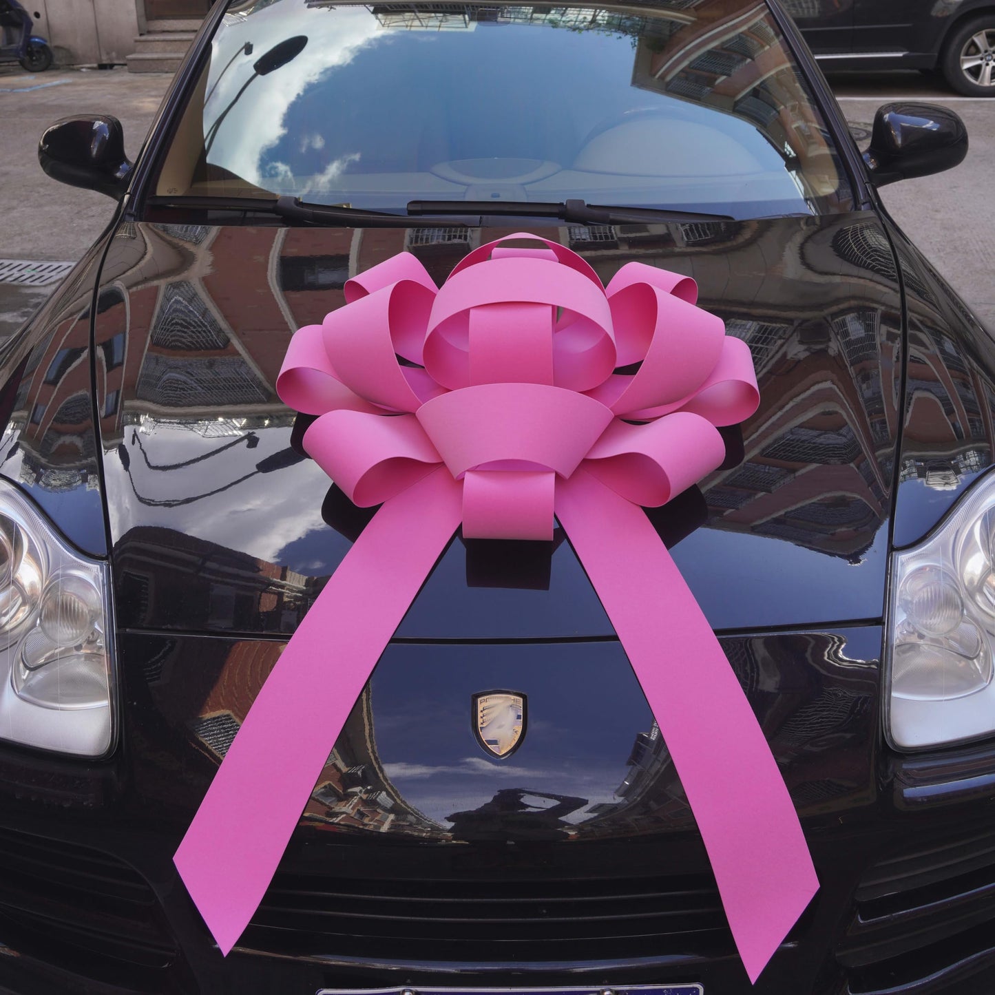 30" Giant Car Bow - Pink Velvet | Big Gift Wrapping Bow with Non Scratch Magnet Base for Large Gift Decoration, Weather Resistant and Waterproof Vinyl Magnetic Big Car Bow (1 Pack)