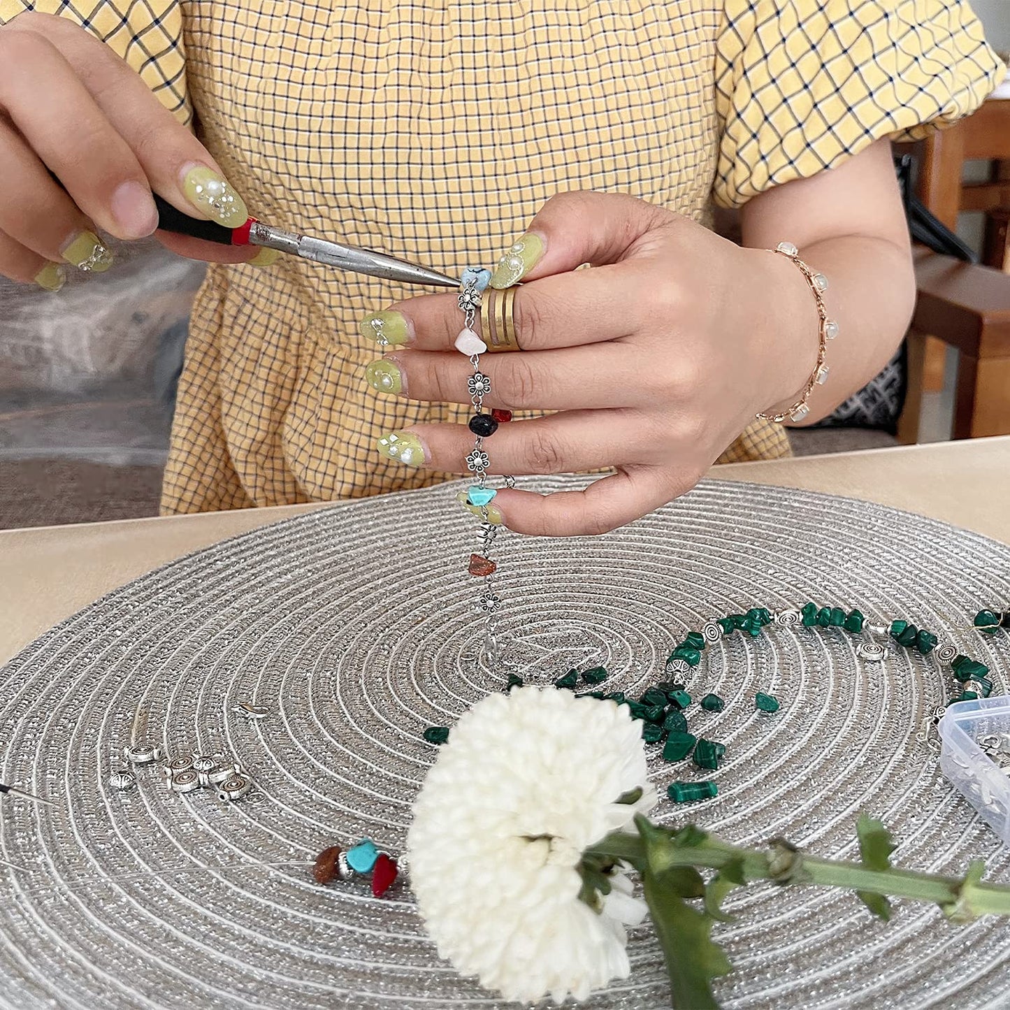 Xmada Jewelry Making Kits - 1587pcs Beads Crystal Beads Jewelry Beading Thread Earring Hooks Rings Bracelets for Girls Adults