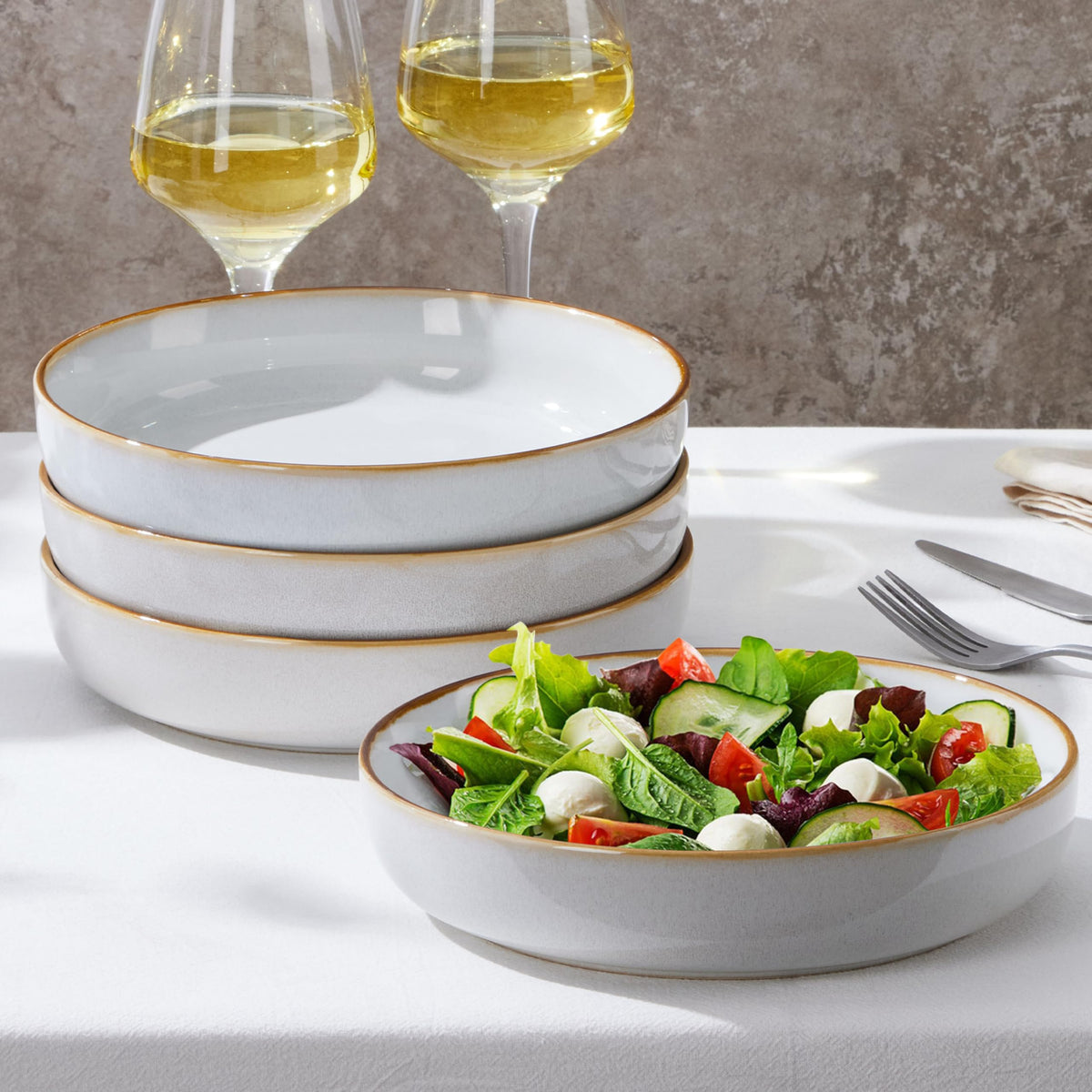 E-far Pasta Bowls Set of 4, 35oz Large Salad Bowls for Serving, Wide and Shallow Ceramic Bowls Plates for Pasta, Double Reactive Glaze, Microwave and Dishwasher Safe, Seashell White