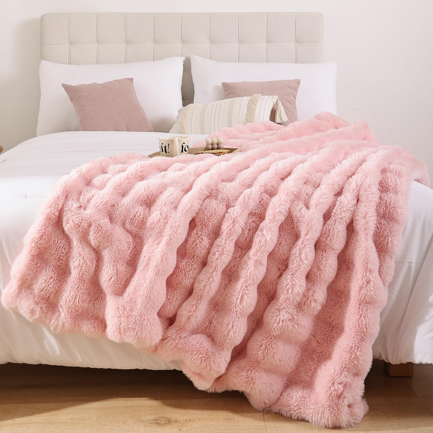YIKUSH Faux Fur Blanket Fleece Blush Pink Fluffy Blanket for Sofa, Cozy Soft Plush Throw Blanket for Couch Bed, Luxury Thick Fuzzy Couch Blanket for Winter, Comfy Bubble Blanket - 50" x 60"