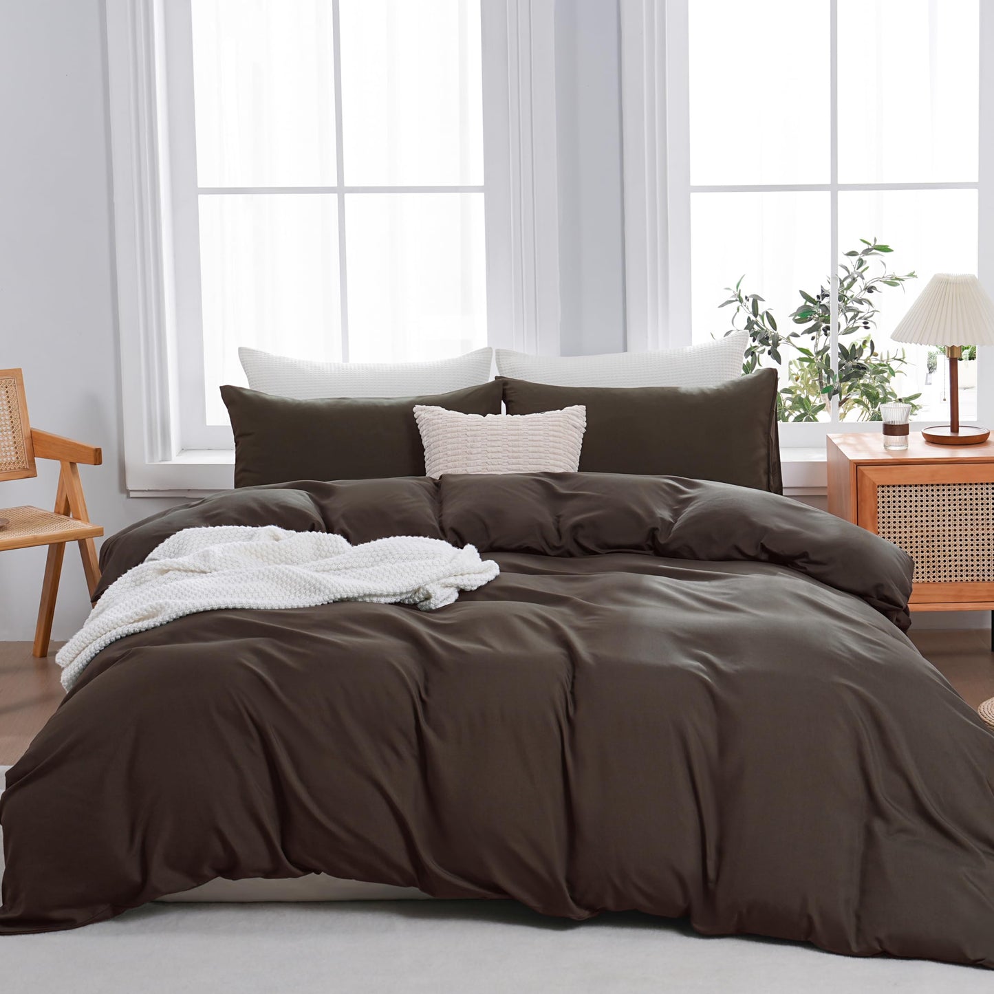 YHJWW Brown Duvet Cover Set Ultra Soft and Comfy 3 Piece Comforter Covers Bedding Set Includes 2 Pillowcases and 1 Duvet-Cover with Zipper (Queen 90"x90", No Comforter)