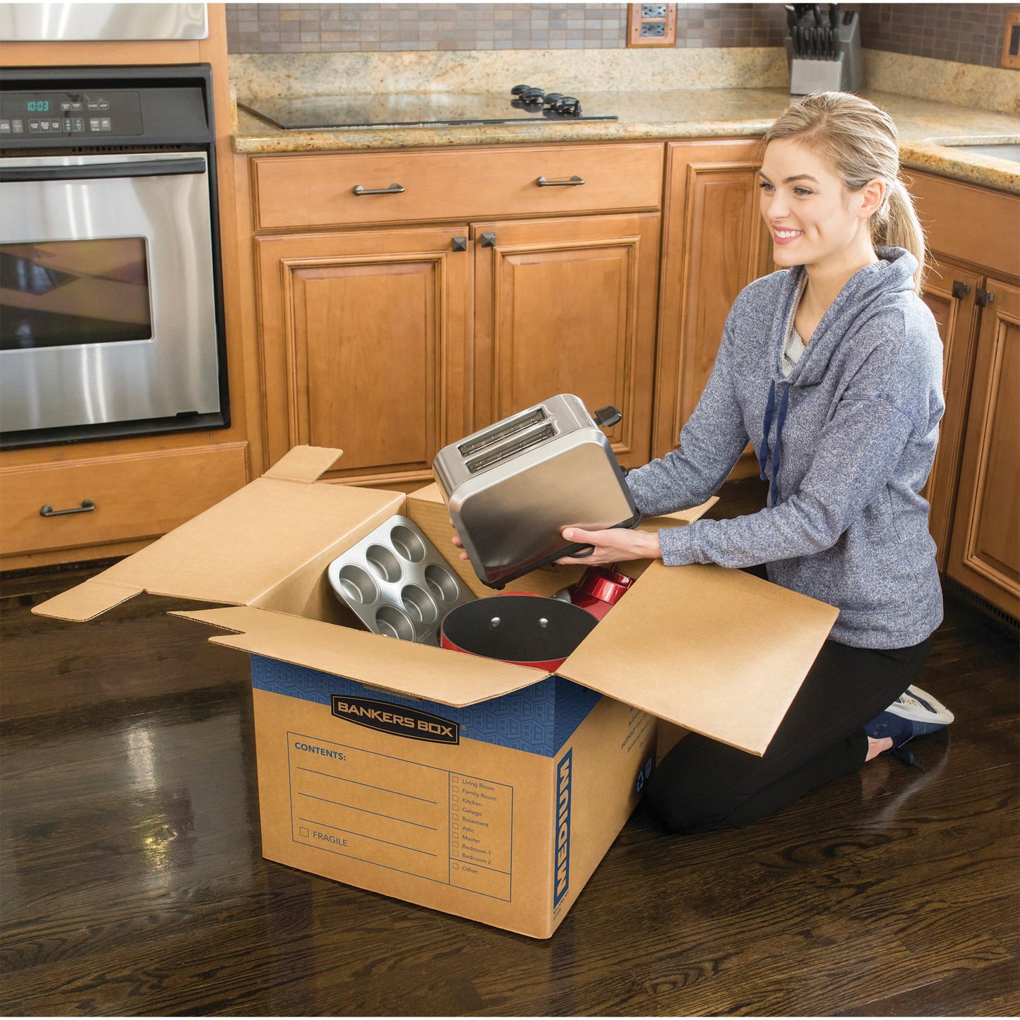 Bankers Box SmoothMove Prime Moving Boxes, Medium, 8-Pack