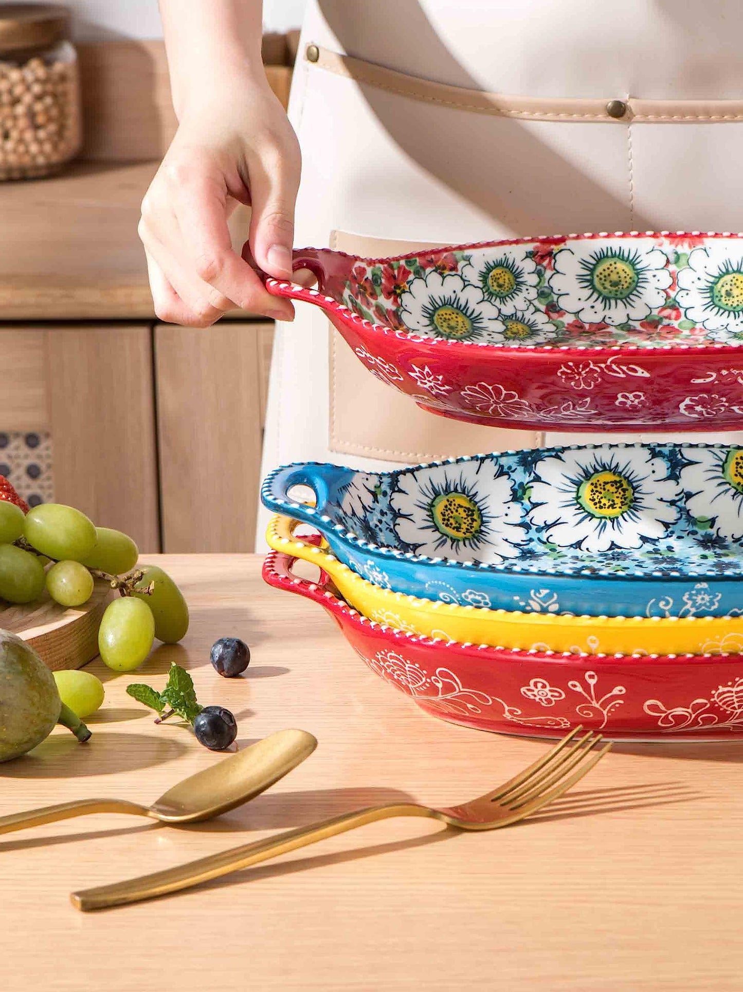 Henten Home Ceramic Pasta Bowls with Handle, Porcelain Floral Salad Bowls Set of 4, 32 oz Large Bohemia Serving Dish, Colorful Dinnerware Set, Microwave & Dishwasher Safe