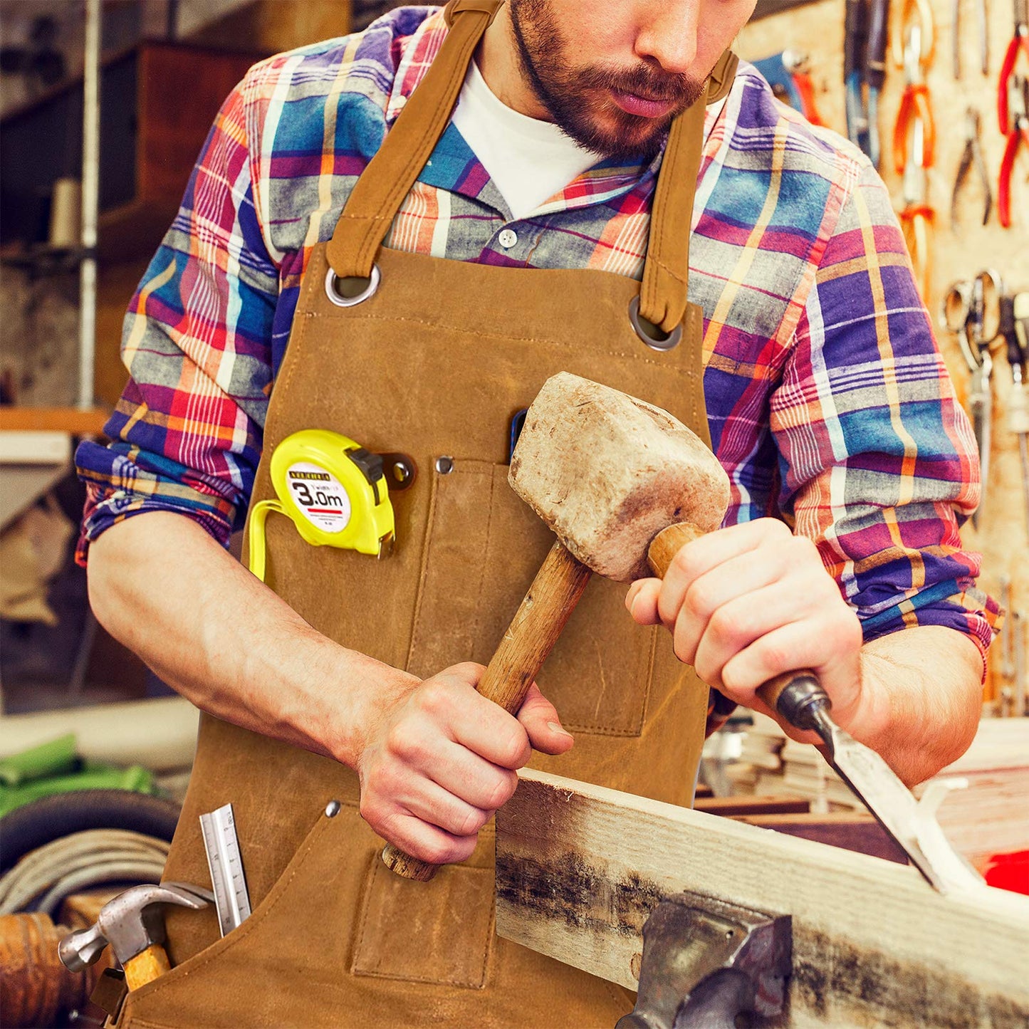 Woodworking Shop Apron with Magnetic Pocket,Waxed Canvas Work Apron for Men, Waterproof Carpenter Apron Cross- Back Strap & Adjustable from M to XXL