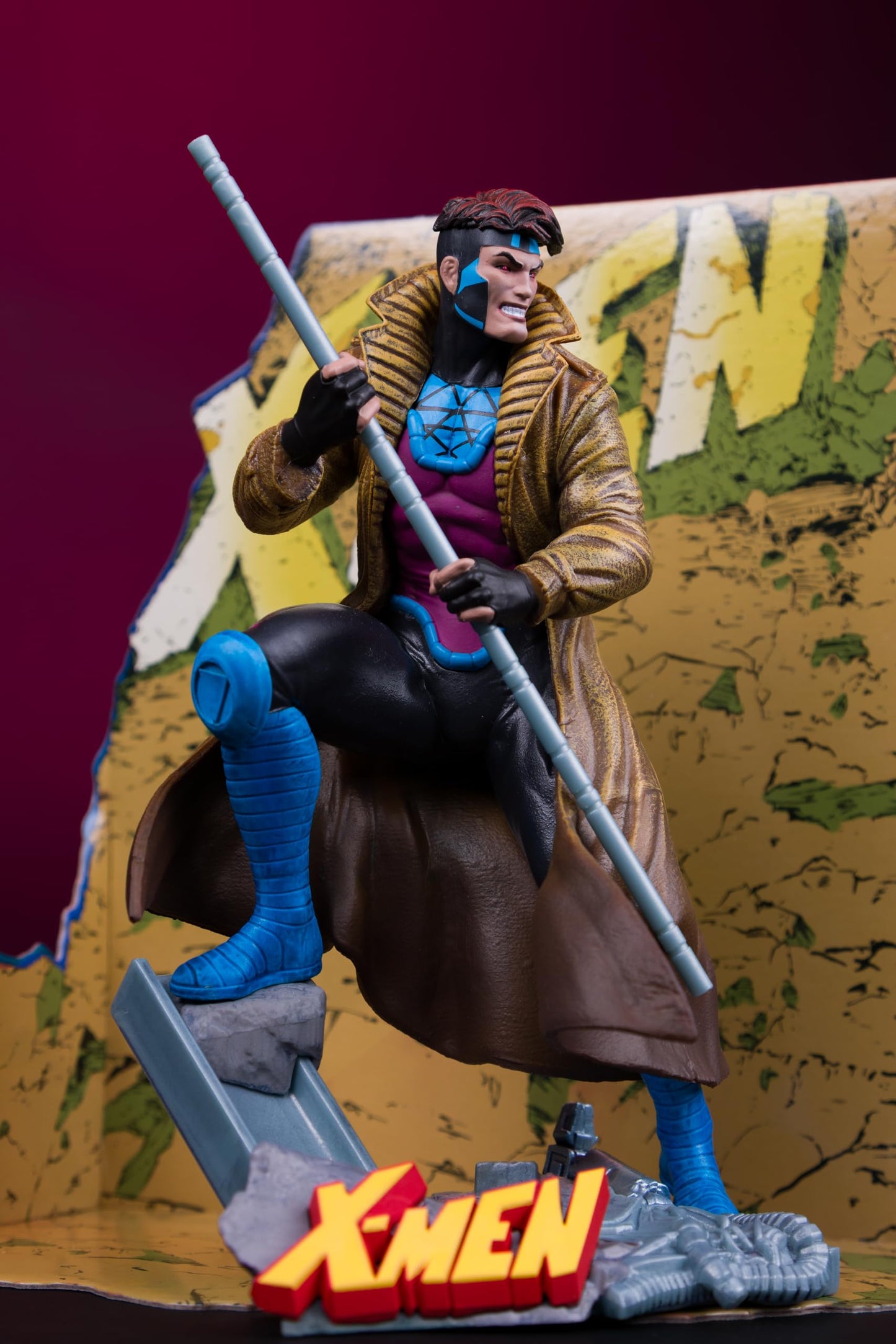 Marvel - 1:10th Scale Gambit Collectible with Scene (X-Men #1) - McFarlane Toys