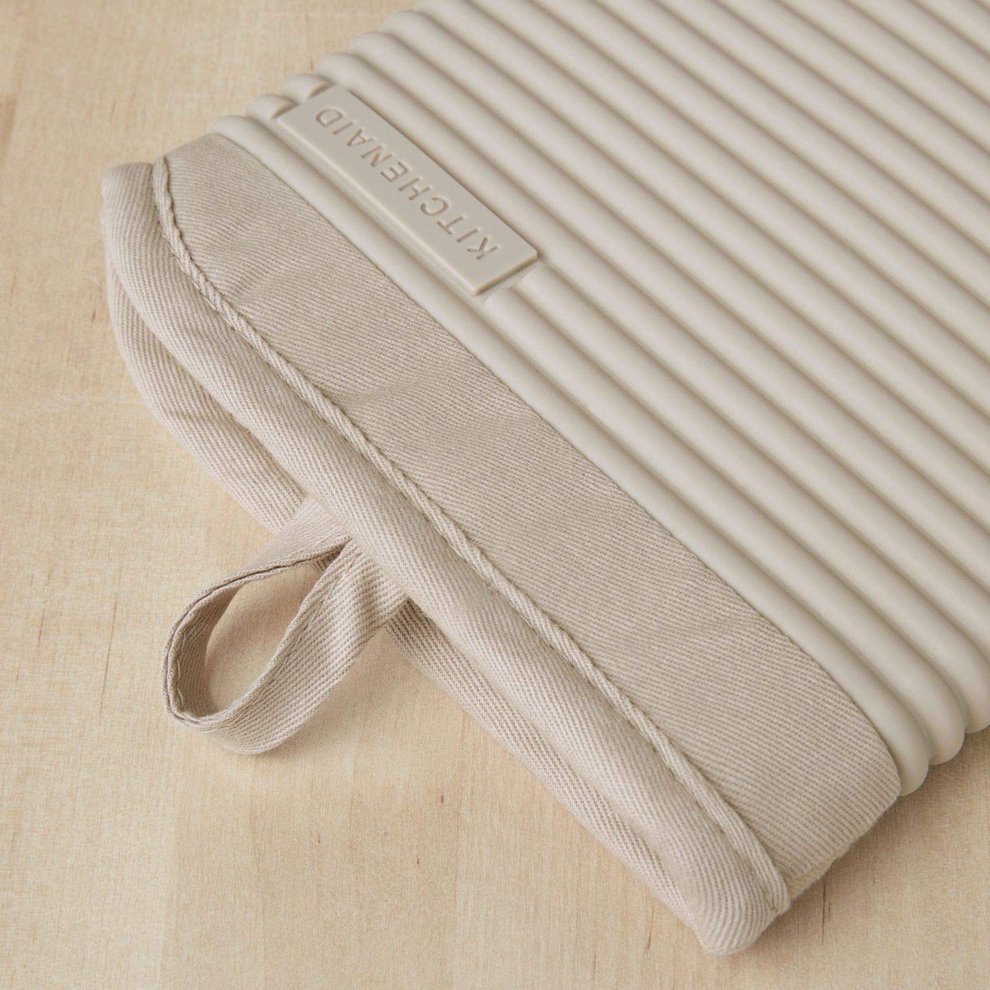KITCHENAID Ribbed Soft Silicone Oven Mitt 2-Pack Set, Milkshake Tan, 7.5"x13"