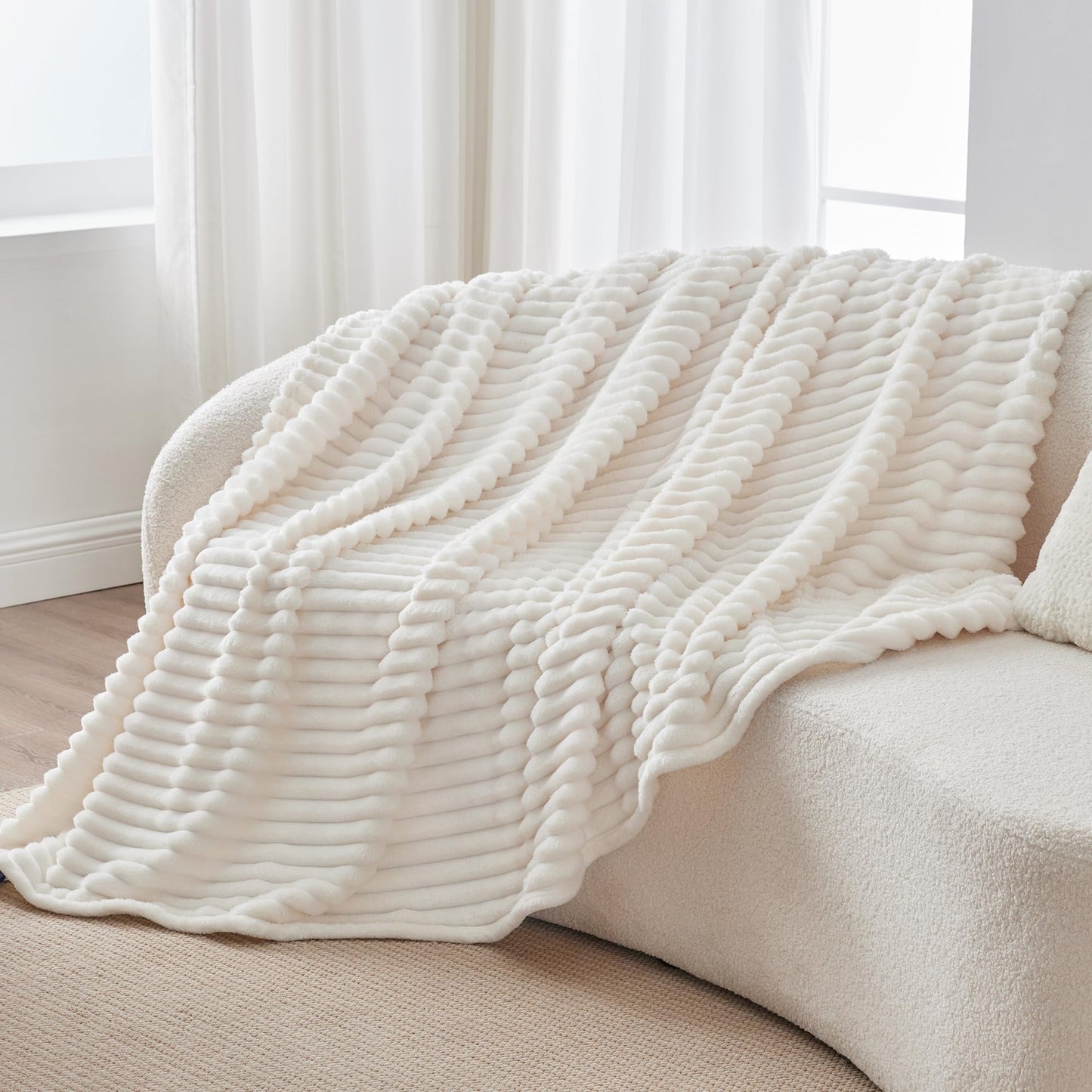 BEDELITE Fuzzy Queen Blanket for Bed - Cream White Fluffy Cozy Soft Plush Warm Fleece Blankets for Winter, Bedroom Valentine's Day Decor Gifts for Him Her