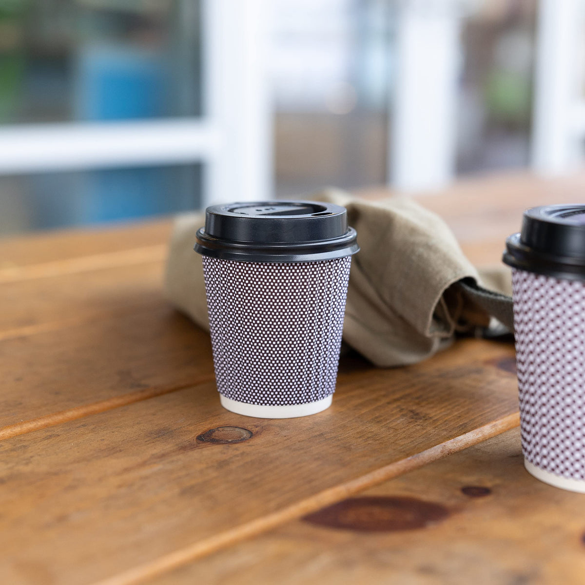 Blue Lake 8 oz Disposable Coffee Cups with New & Improved Odorless White lids, 100 Count, Premium Double Wall Insulated Hot Beverage Cups, No Need for Sleeves
