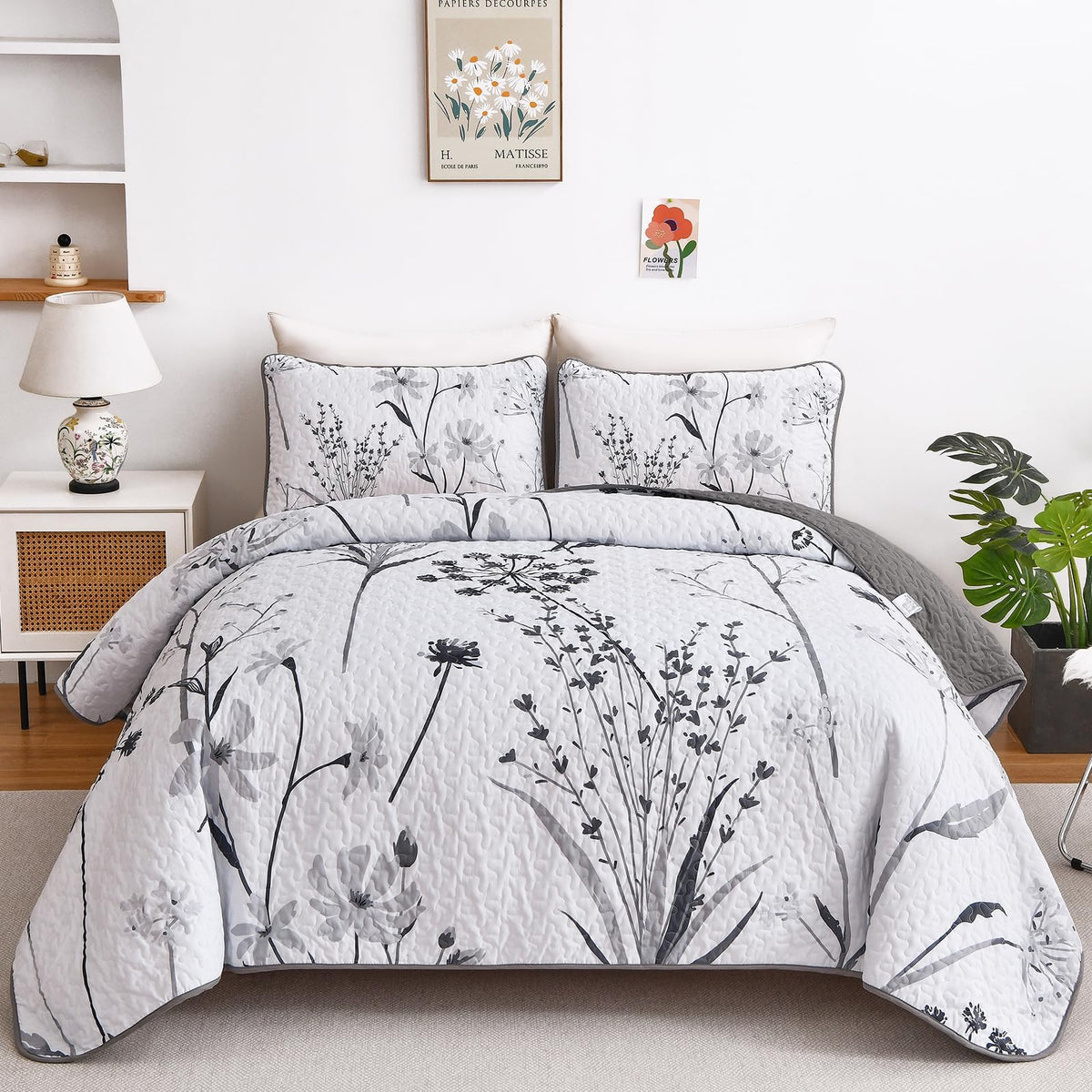Dobuyly Floral Quilt Queen Size Set, Grey and White Botanical Queen Quilt Bedding Set 3 Pieces Soft Lightweight Microfiber Bedspread Coverlet Set for All Season, 96"x90"