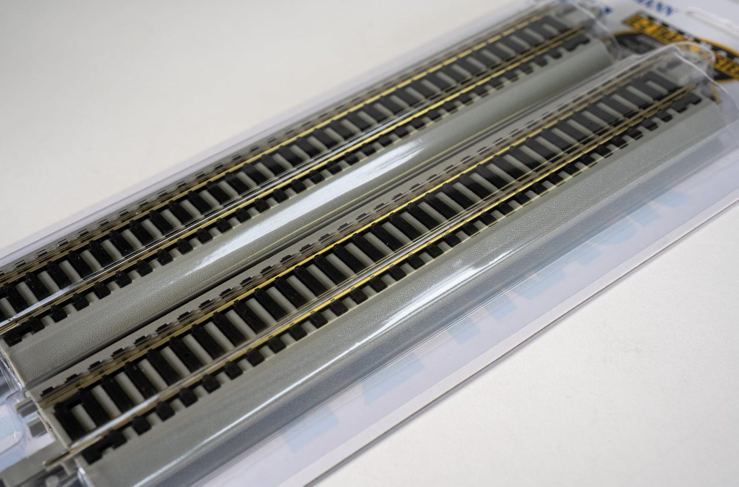 Bachmann Trains Snap-Fit E-Z 9-Inch Straight Track (4/Card)