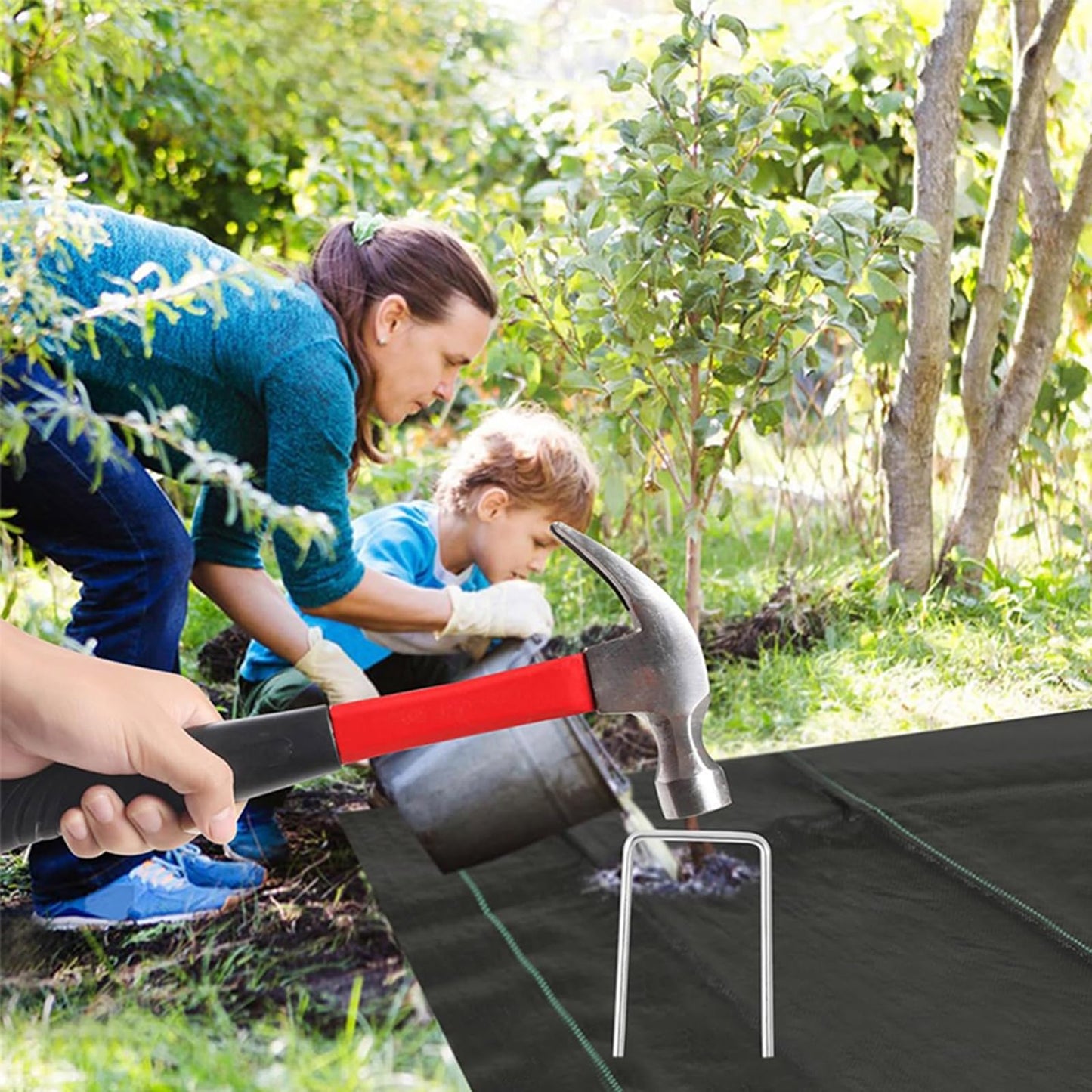 200 Pack Garden Stakes U-Shaped Tent Stakes, Galvanized Landscape Staples, 6 inch Ground Stakes for Landscaping Securing Weed Barrier Fabric, Irrigation Tubing, Holding Fence, Tarpaulin