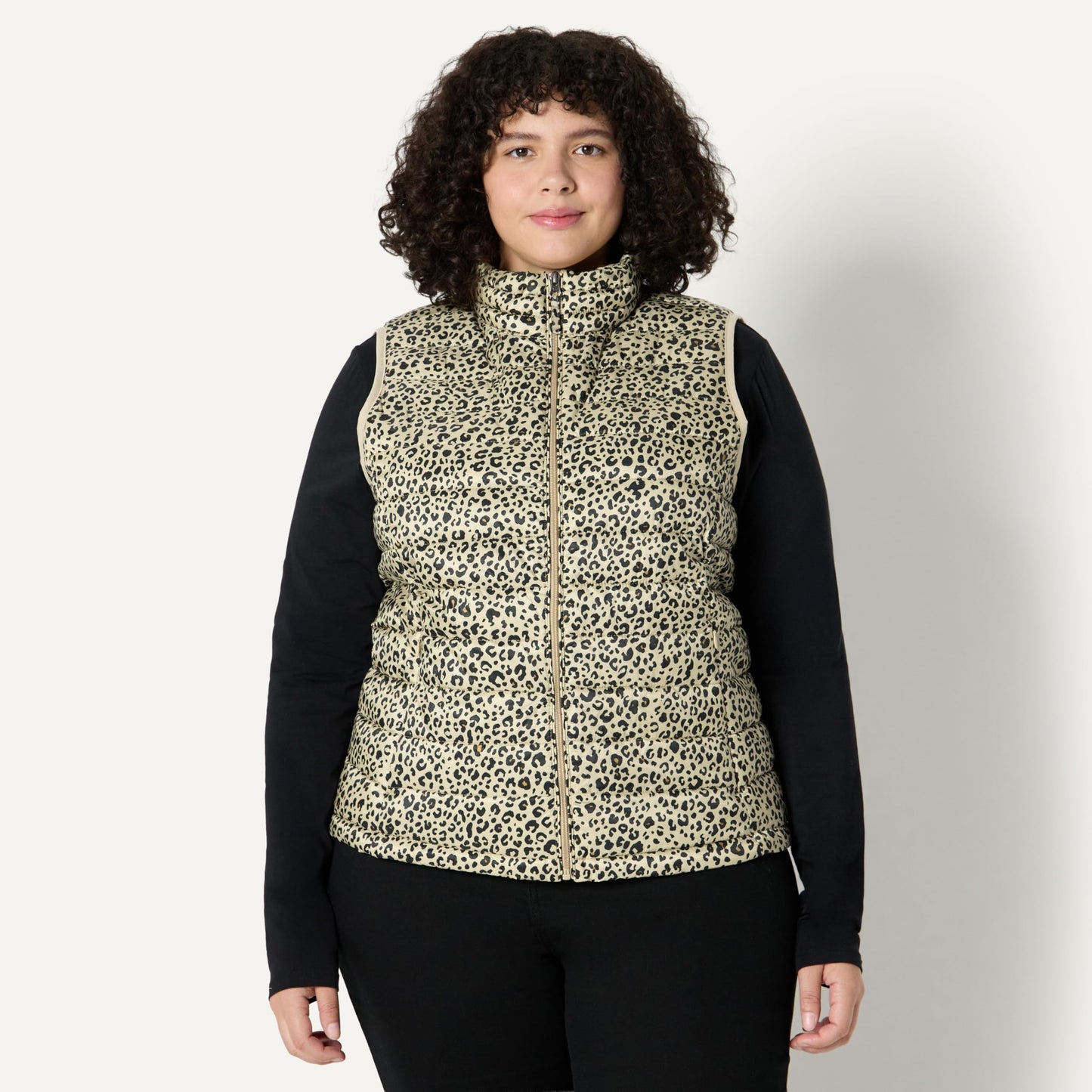 Amazon Essentials Women's Lightweight Water-Resistant Packable Puffer Vest, Animal, X-Large