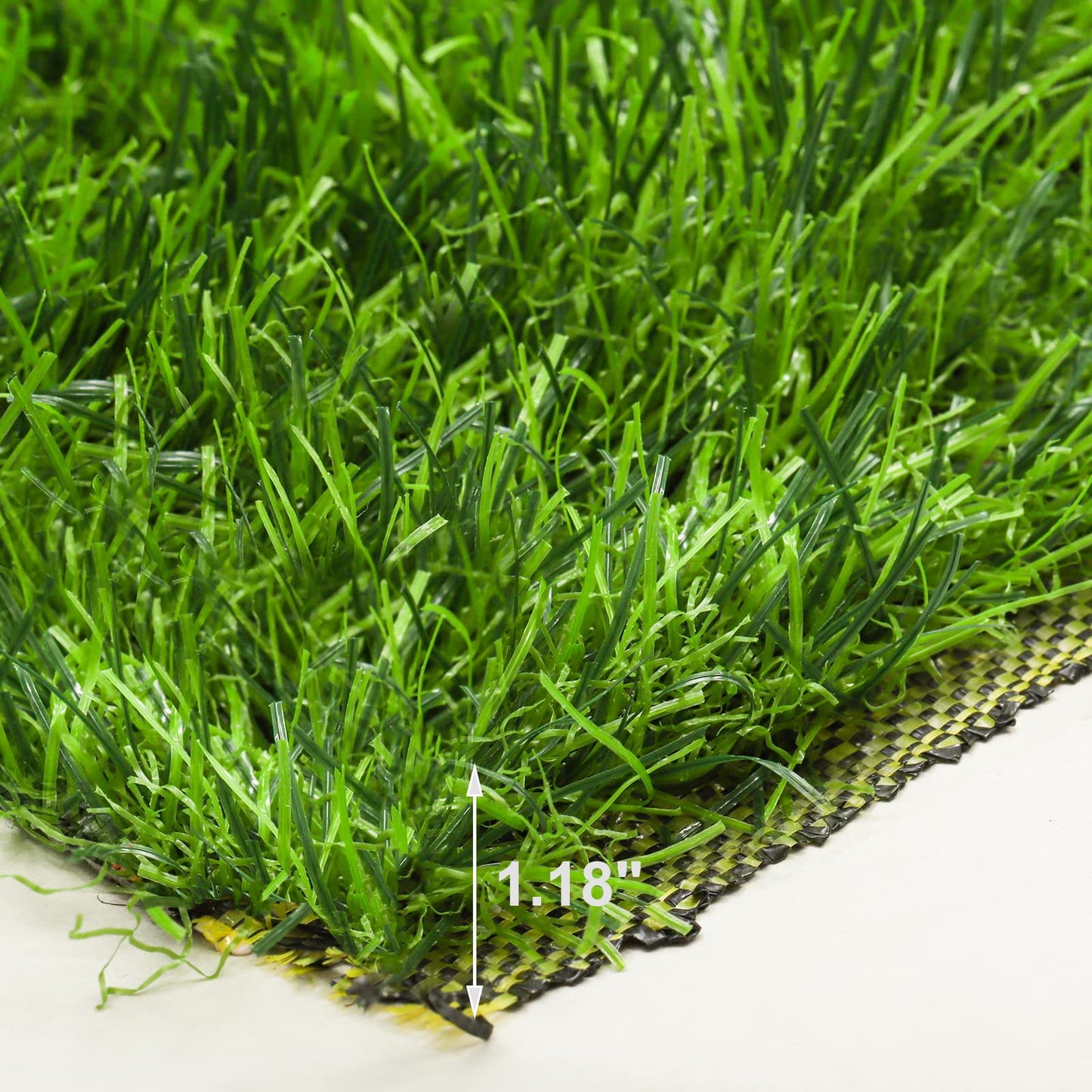 Fasmov Green Artificial Grass Rug, 3.2' x 6.5' Realistic Fake Grass Deluxe Synthetic Turf, Thick Lawn Pet Carpet, Indoor/Outdoor Area Rug