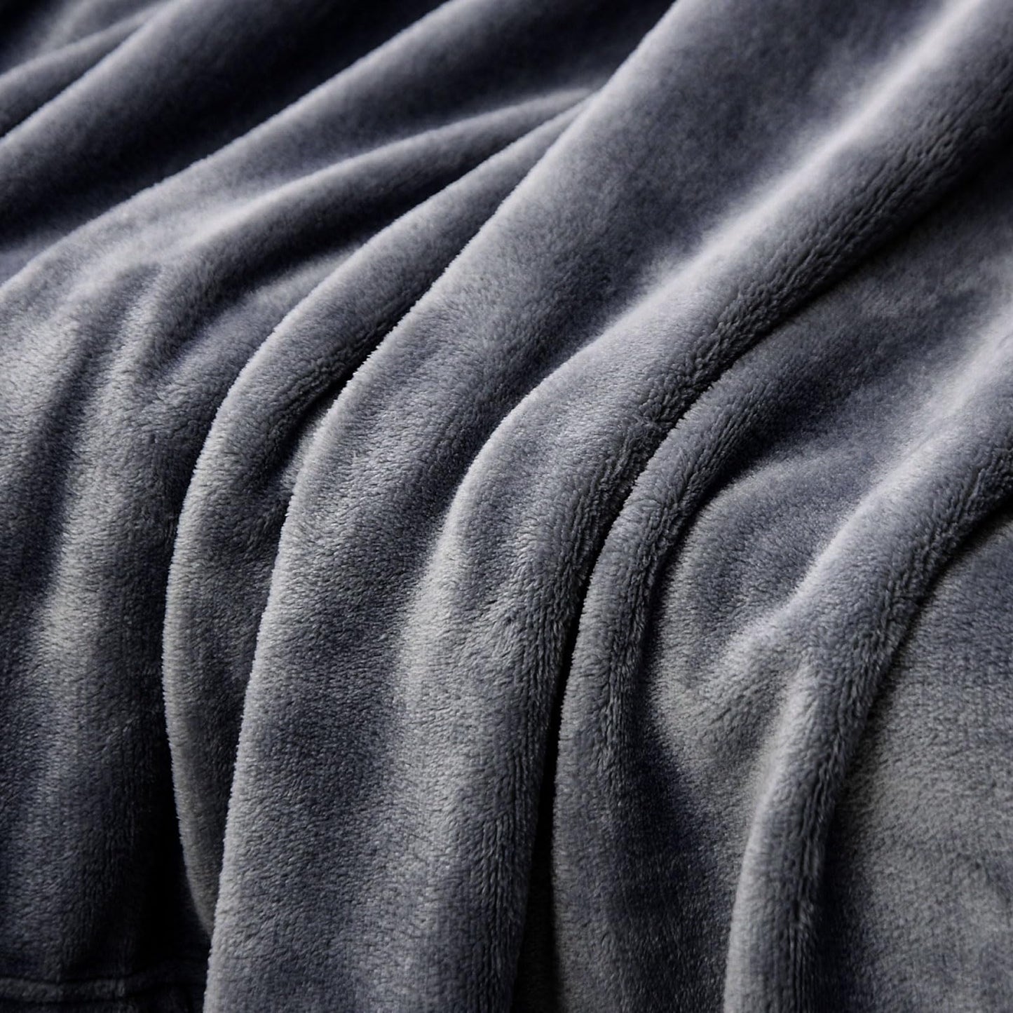 Jasnisy Waterproof Blanket for Sofa 60 * 40inch, Grey Pet Dogs Blanket Leakproof Stain-Proof Protector Cover for Couch Furniture Bed (Dark Grey&Light Grey)