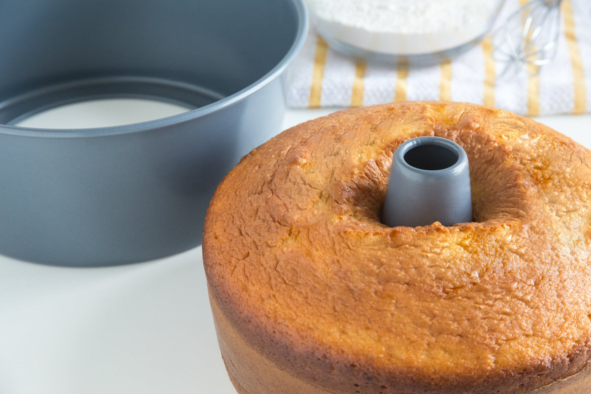 Fox Run Premium Non-Stick Angel Food Pan, Angel Cake Pan With Removable Bottom, 10 x 10 x 4.5 inches
