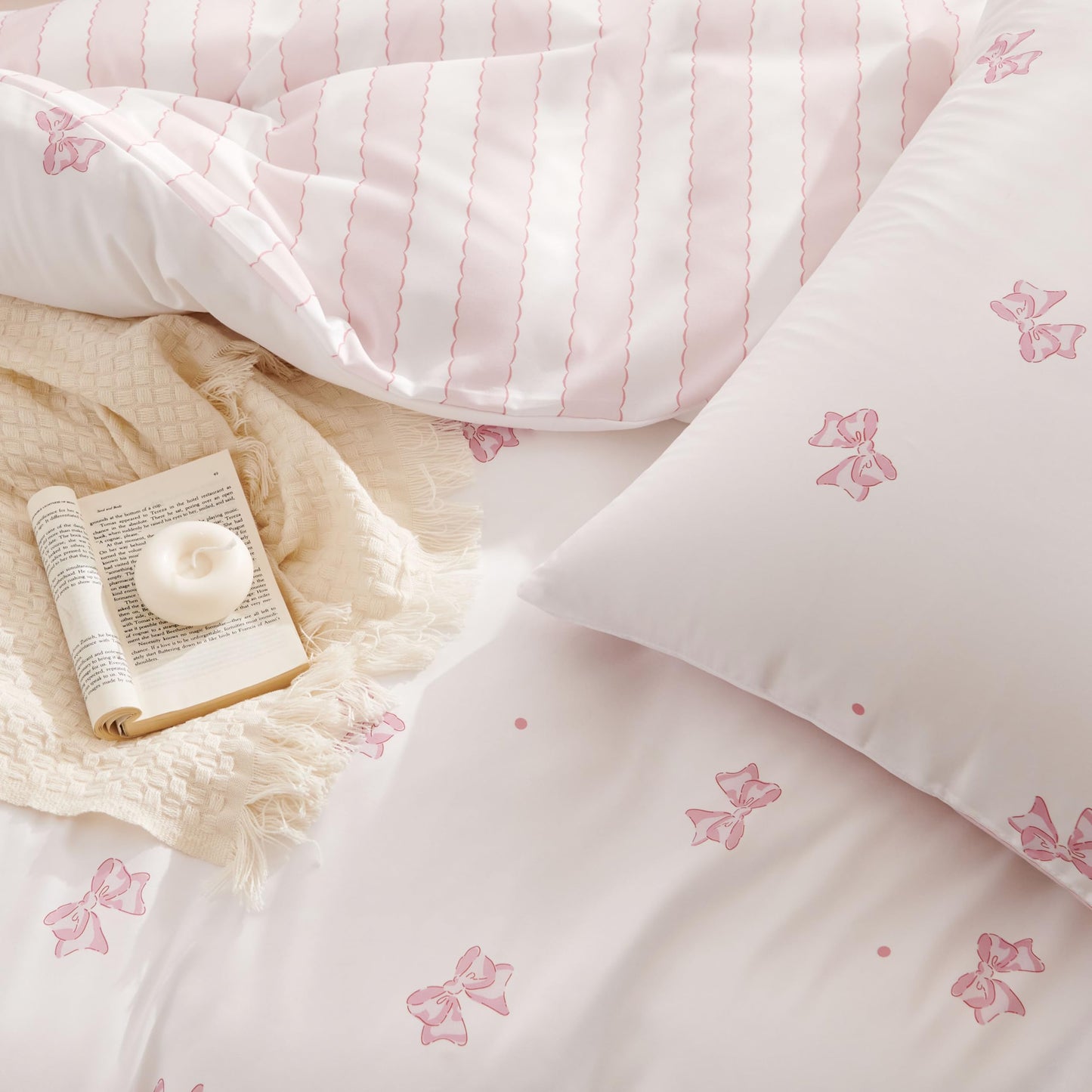 Bildenly White Comforter Set Full Size - Pink Bow Quilt Bedding Set 3 Pieces, Sripes Comforter Set Full, Soft Comforter(79‘’ x 90‘’) for Girl All Season & 2 Pillowcases(30‘’x20‘’)