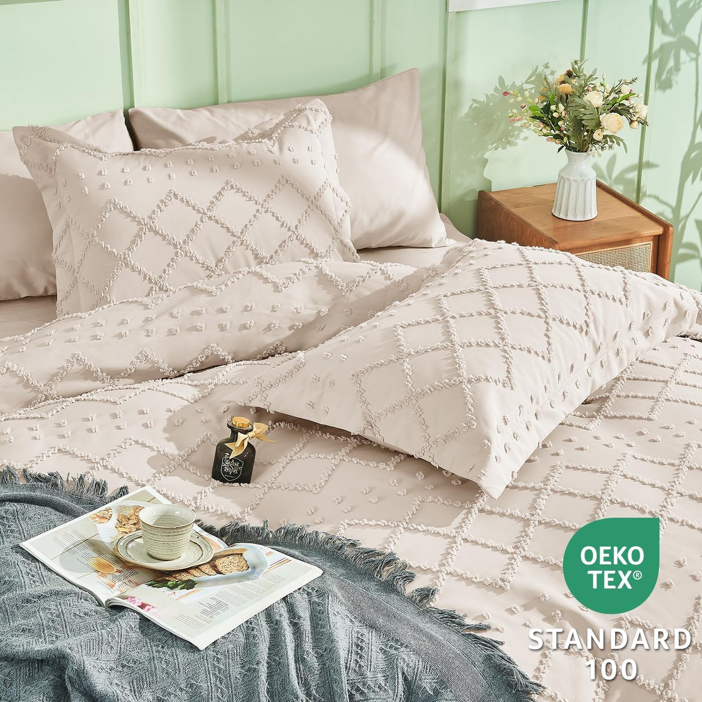 HYMOKEGE Duvet Cover Queen Size, Boho Tufted Duvet Cover Set 3 Pieces, Soft & Lightweight Shabby Chic, Embroidery Bedding Set for All Seasons, 90" × 90" & 2 Pillow Shams, Beige