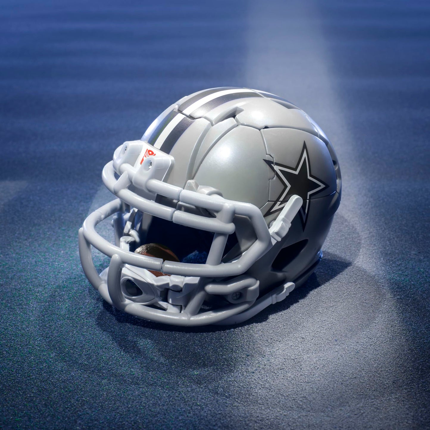 Transformers NFL Dallas Cowboys Starblitz 5.5-Inch Action Figure Changes from Robot to Helmet, Football Toys for Ages 8+