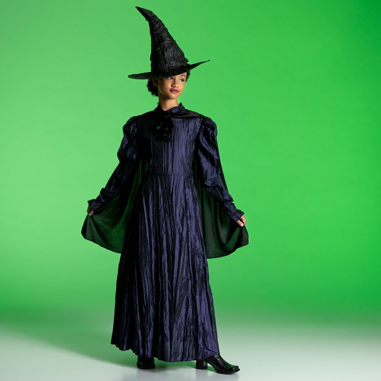 Wicked Elphaba Costume for Girls, Deluxe Official Wicked Elphaba Costume Cape and Hat, Kids Size (7-8)