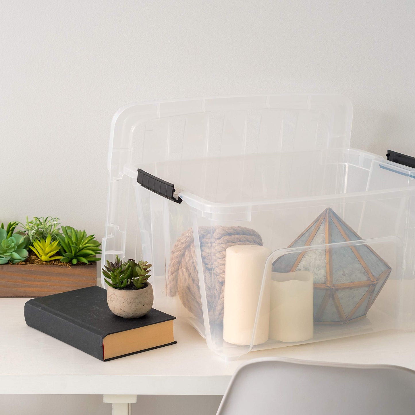 IRIS USA 30 L Plastic Storage Box with Lid and Latches - 4 Pack - BPA-Free, See-Through Organizing Solution, Durable Nestable Stackable Containers, Secure Pull Handle - Clear