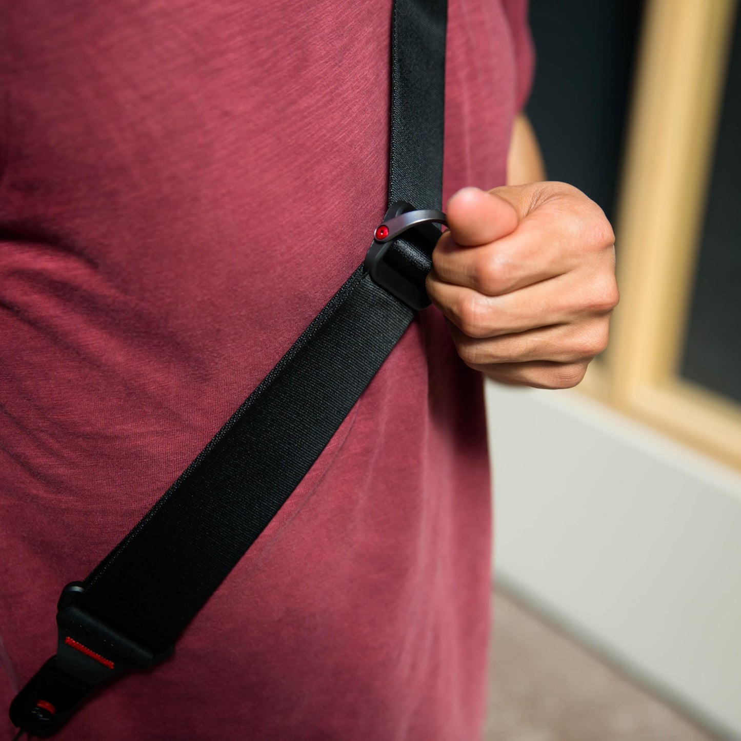 Peak Design Slide Camera Strap, Black, Configurable as a Sling, Neck or Shoulder Strap, Quick Release and Connection, Smooth and Grippy Side, Camera Straps for Photographers, 200 lb Capacity