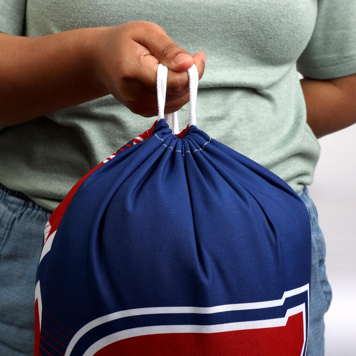 NHL Montreal Canadiens Kids Lightweight Indoor Slumber Bag/Sleeping Bag with Portable Drawstring Bag EXPRESSIONS Ultra-Soft & Cozy (Official NHL Product)