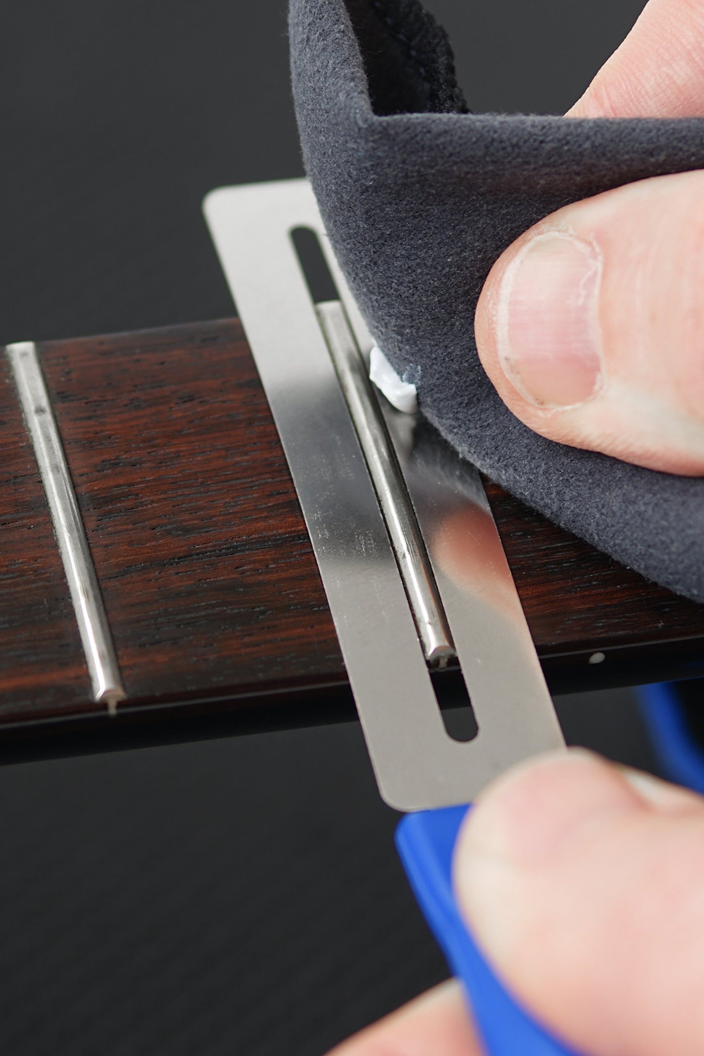 MusicNomad MN124 FRINE Fret Polishing Kit
