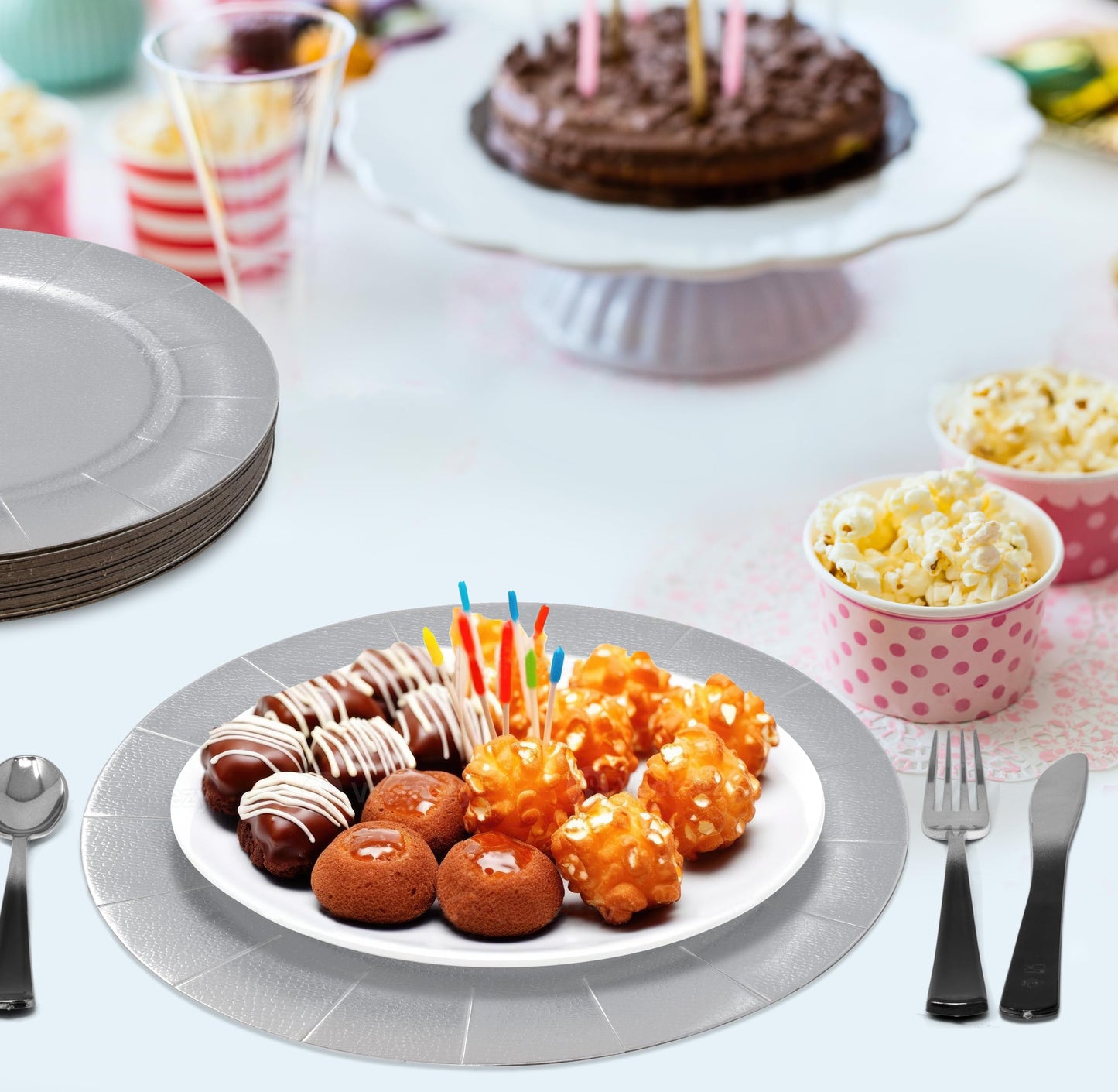 24 Disposable Silver Round Charger Plates 13" Metallic Silver Foil Dinner Serving Tray Heavy Duty Paper Cardboard Platters for Table Setting Place Mats Dessert Birthday Parties Weddings Bridal Shower