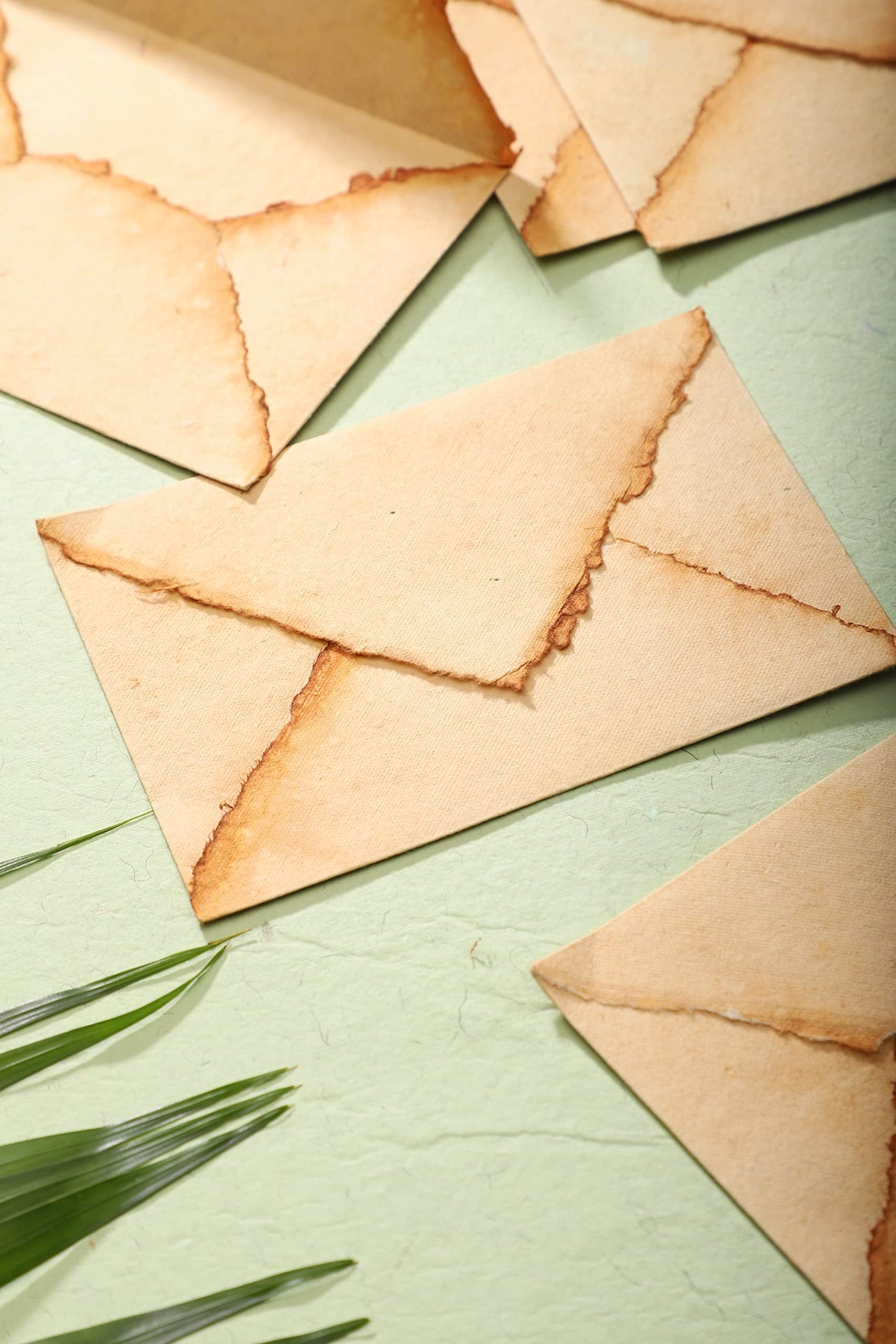 Wanderings Handmade Antiqued Envelope with Deckle Edge - 5.25" x 7.25" (13 x 18cm) - Package of 25 Vintage Envelopes for Writers Invitations Wedding Stationery