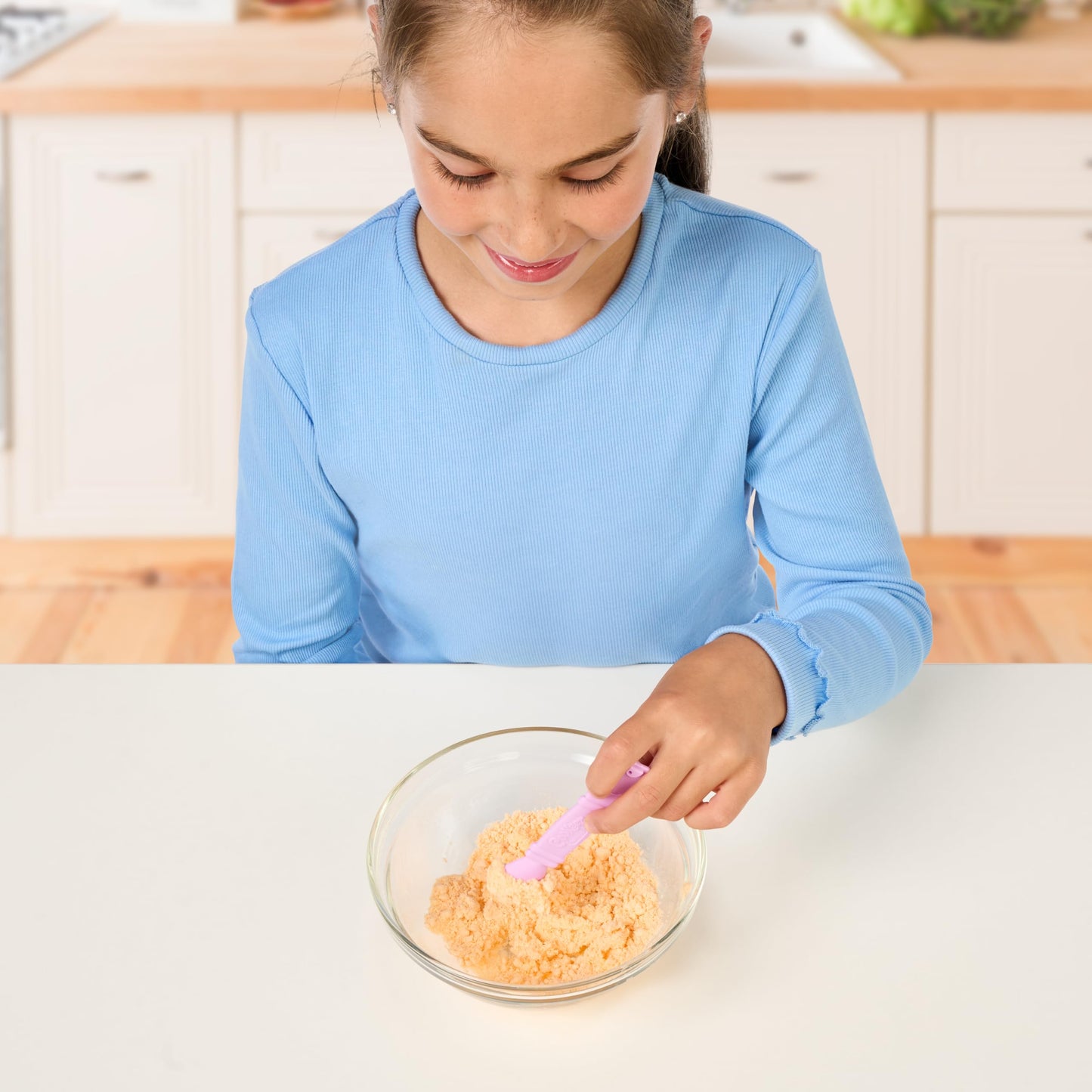 Cookeez Makery Oven for Party Treats, Mix Your Cuddly Friend! Warm up The Dough Mix and Create a Warm, Fragrant Interactive Birthday Cake, What Treat Will it be?