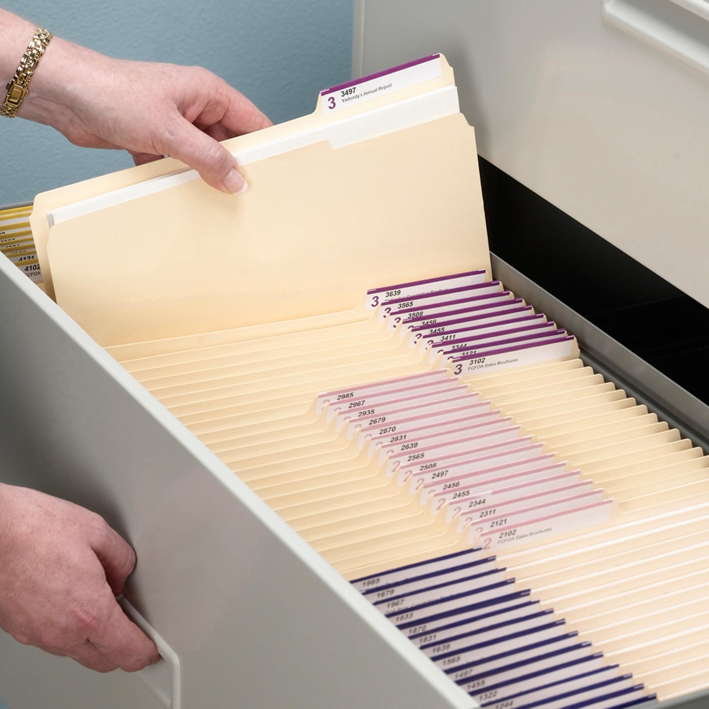 Smead Manila File Folder, 1/3-Cut Tab, Letter Size, Manila, 200 per Box